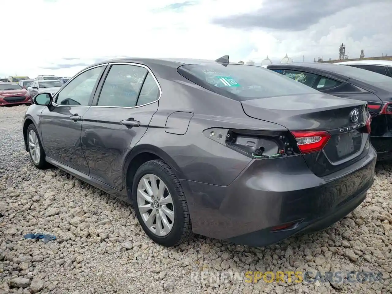 3 Фотография поврежденного автомобиля 4T1B11HK3KU267920 TOYOTA CAMRY 2019