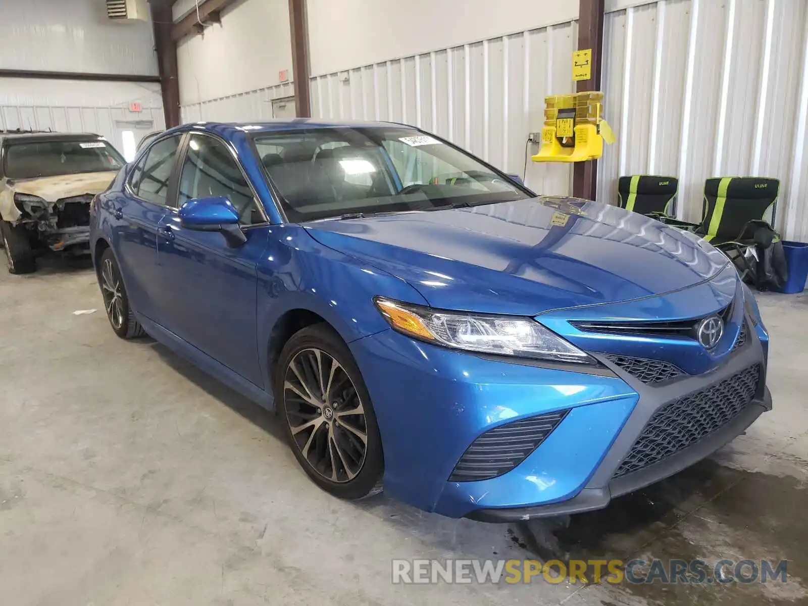 1 Photograph of a damaged car 4T1B11HK3KU268405 TOYOTA CAMRY 2019