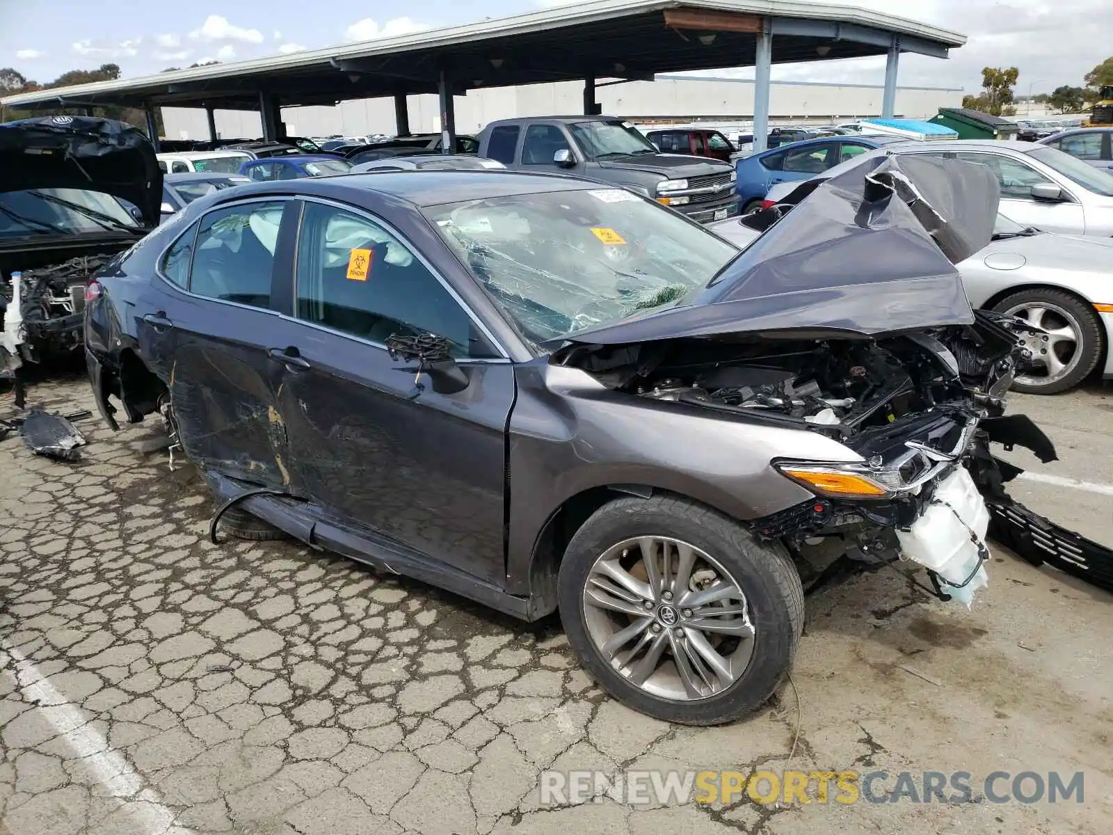 1 Фотография поврежденного автомобиля 4T1B11HK3KU268498 TOYOTA CAMRY 2019
