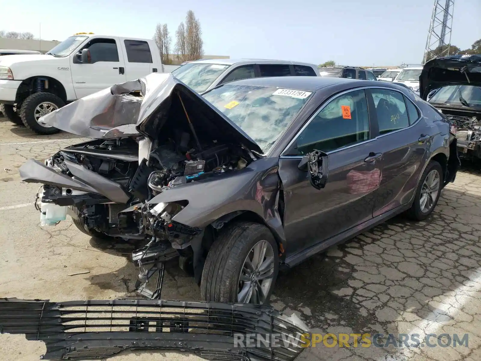 2 Фотография поврежденного автомобиля 4T1B11HK3KU268498 TOYOTA CAMRY 2019