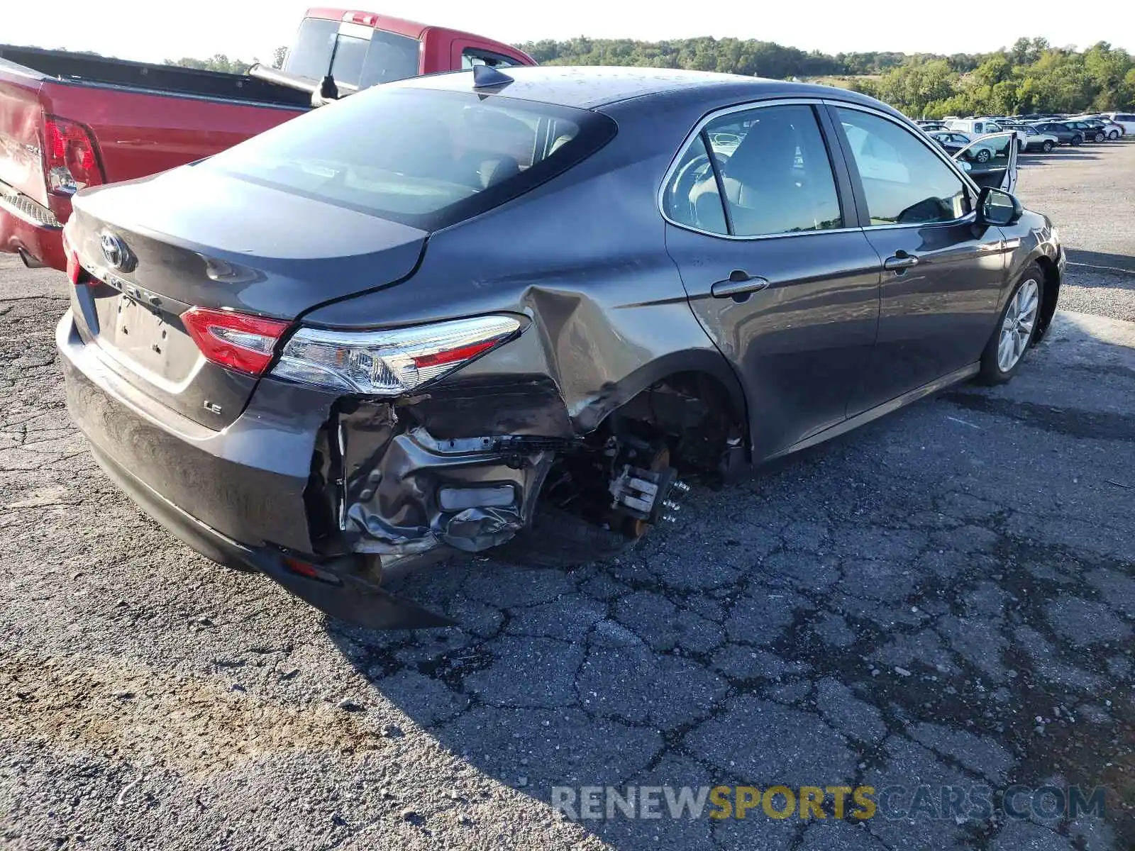 4 Photograph of a damaged car 4T1B11HK3KU268596 TOYOTA CAMRY 2019