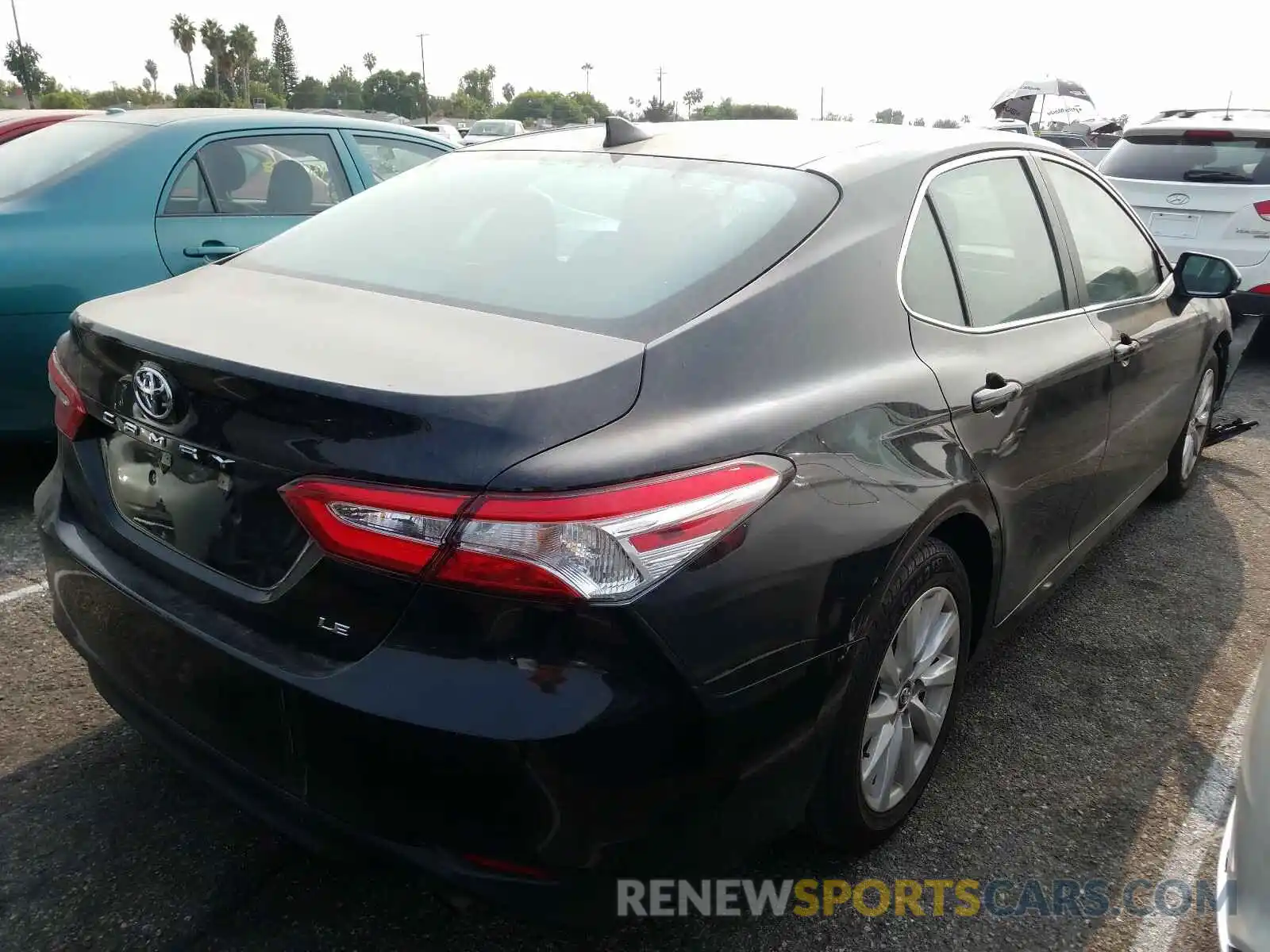 4 Photograph of a damaged car 4T1B11HK3KU268906 TOYOTA CAMRY 2019