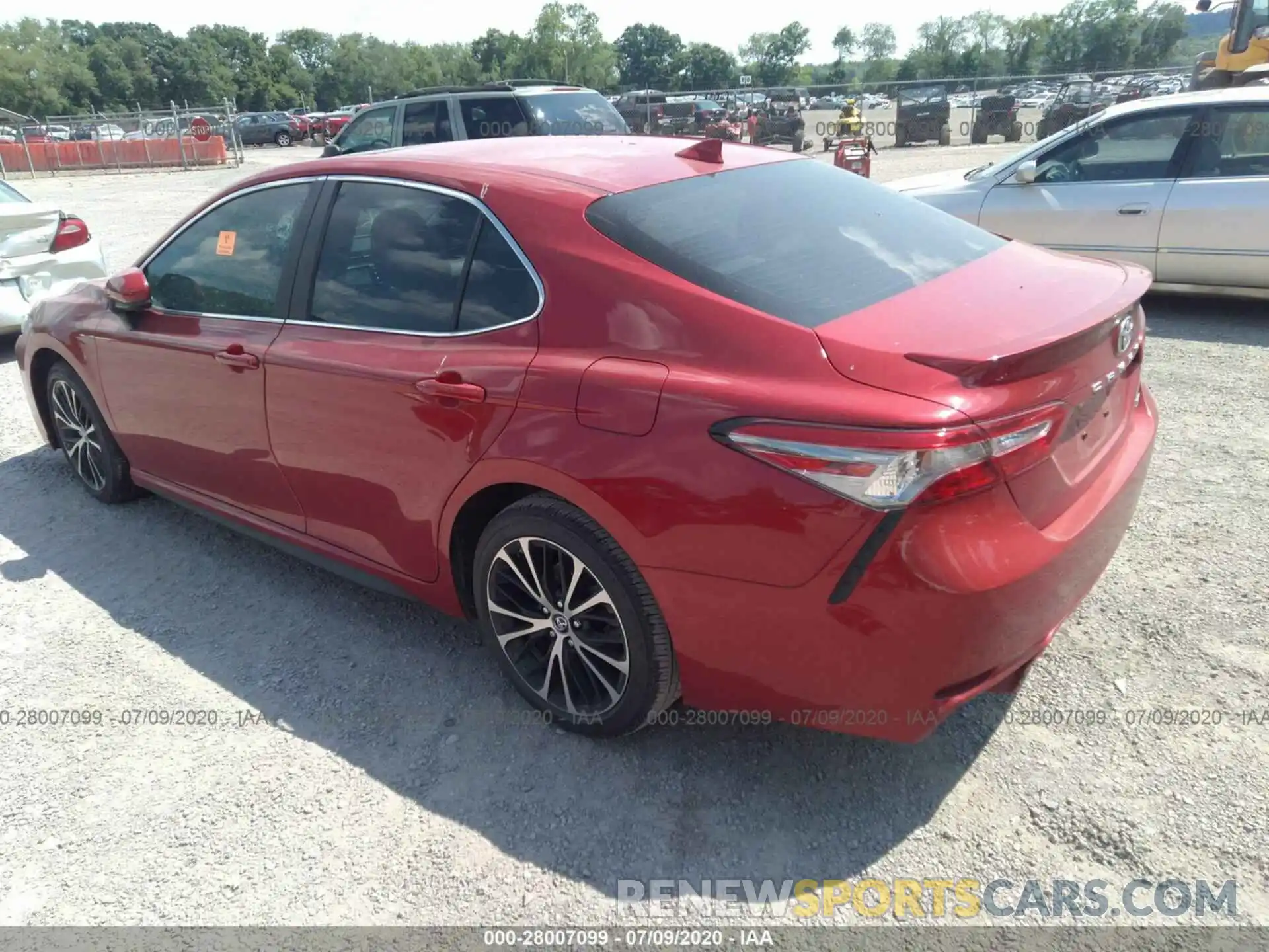 3 Photograph of a damaged car 4T1B11HK3KU270154 TOYOTA CAMRY 2019