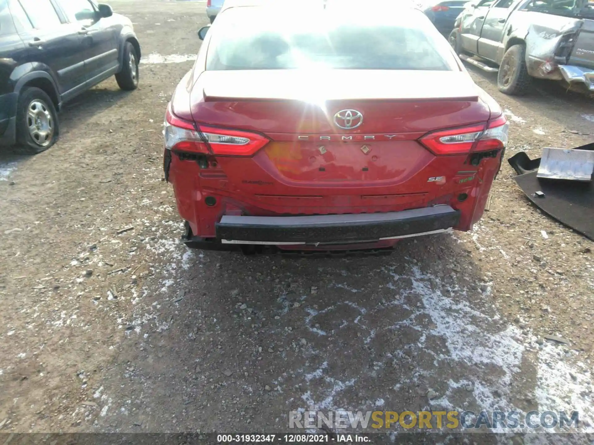 6 Фотография поврежденного автомобиля 4T1B11HK3KU272194 TOYOTA CAMRY 2019