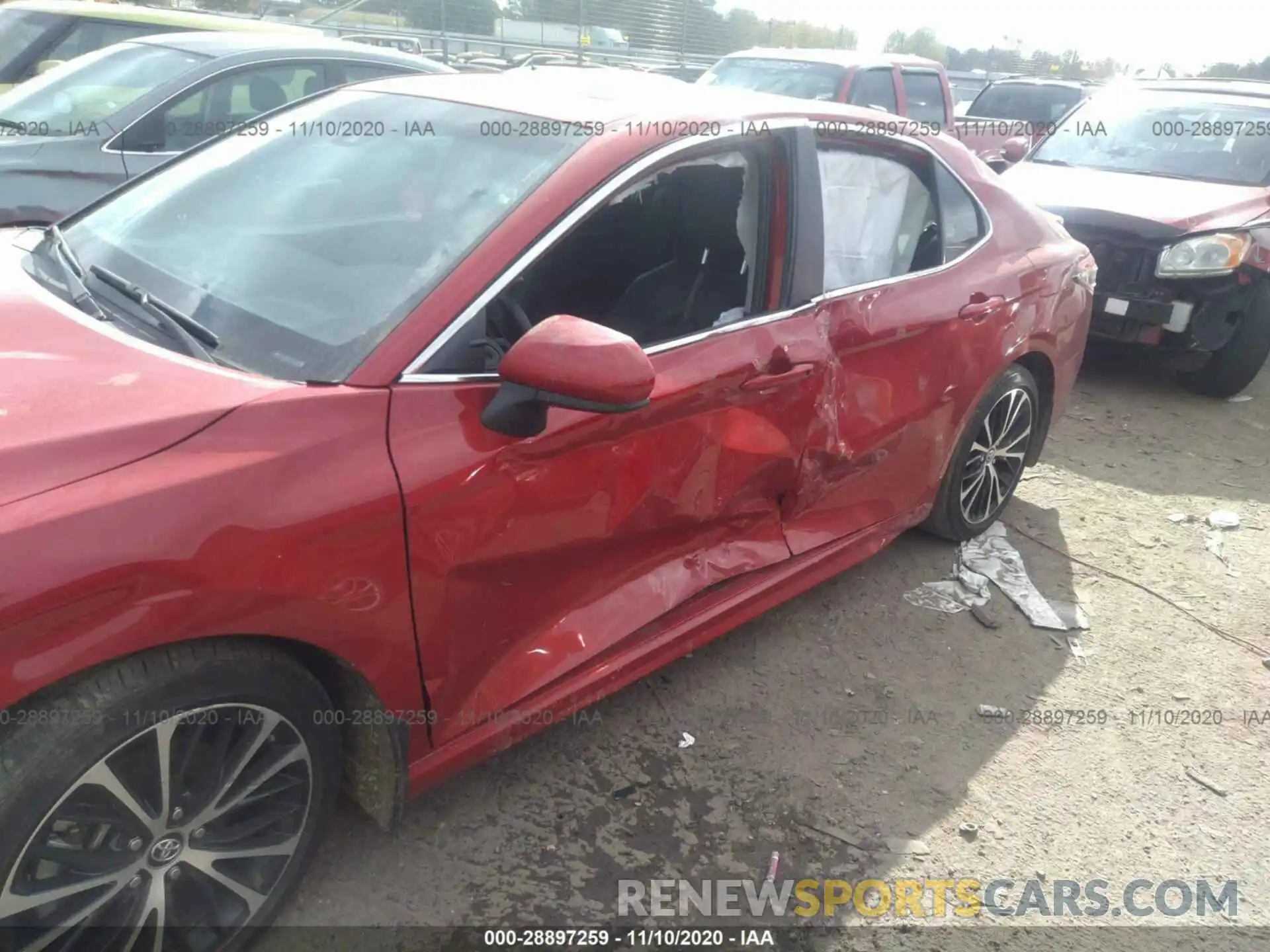 6 Photograph of a damaged car 4T1B11HK3KU272728 TOYOTA CAMRY 2019