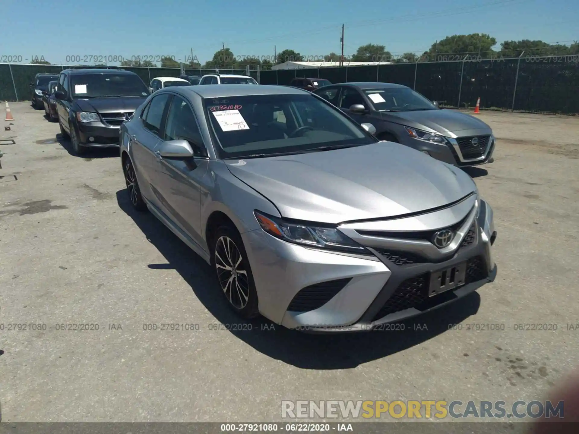 1 Photograph of a damaged car 4T1B11HK3KU273345 TOYOTA CAMRY 2019