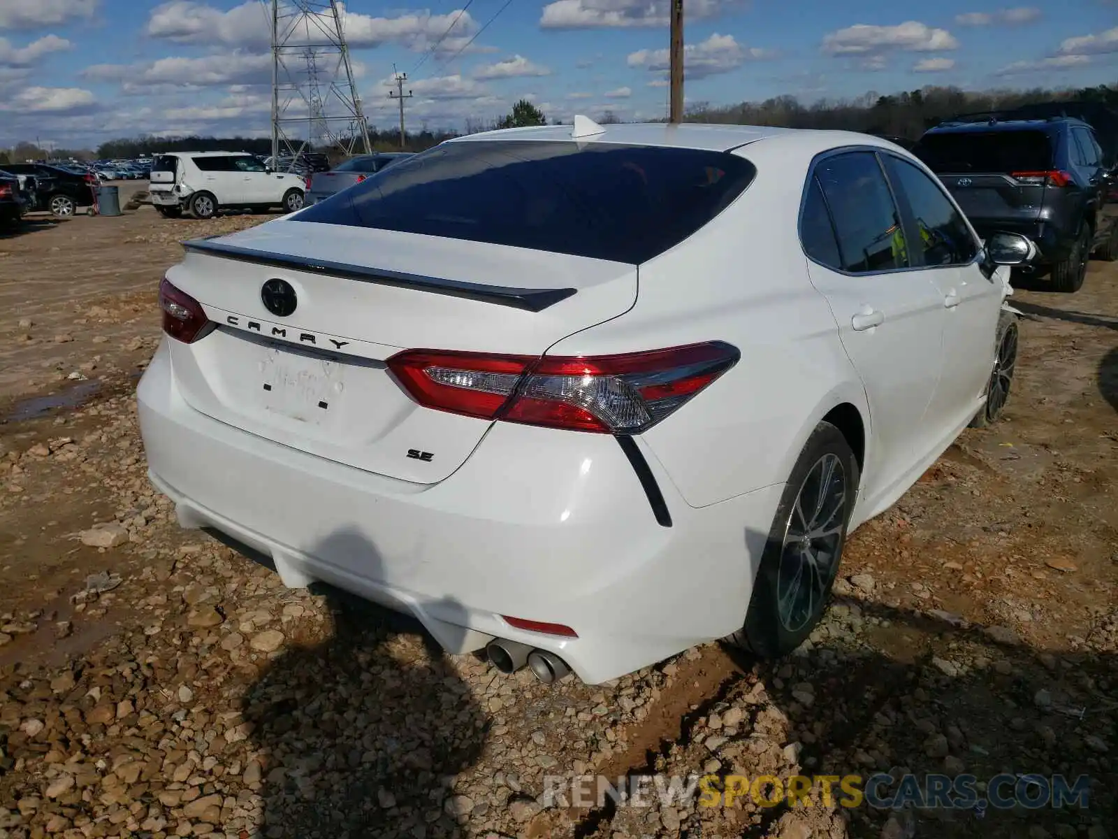 4 Photograph of a damaged car 4T1B11HK3KU275726 TOYOTA CAMRY 2019