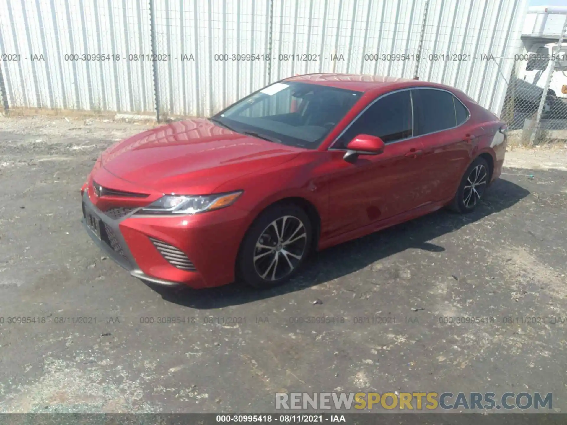 2 Фотография поврежденного автомобиля 4T1B11HK3KU278822 TOYOTA CAMRY 2019