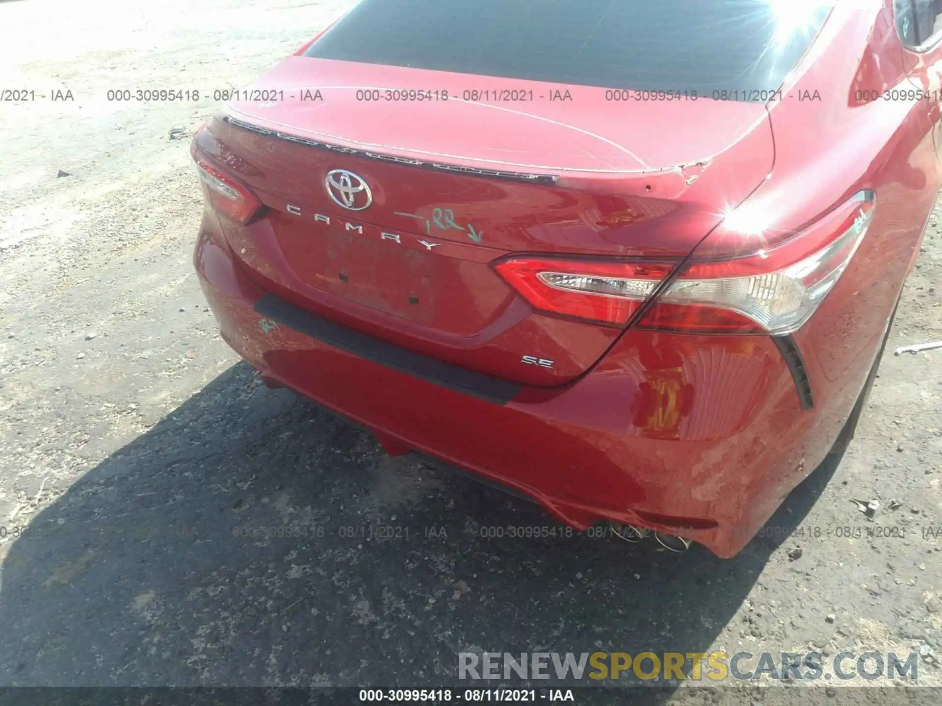 6 Photograph of a damaged car 4T1B11HK3KU278822 TOYOTA CAMRY 2019