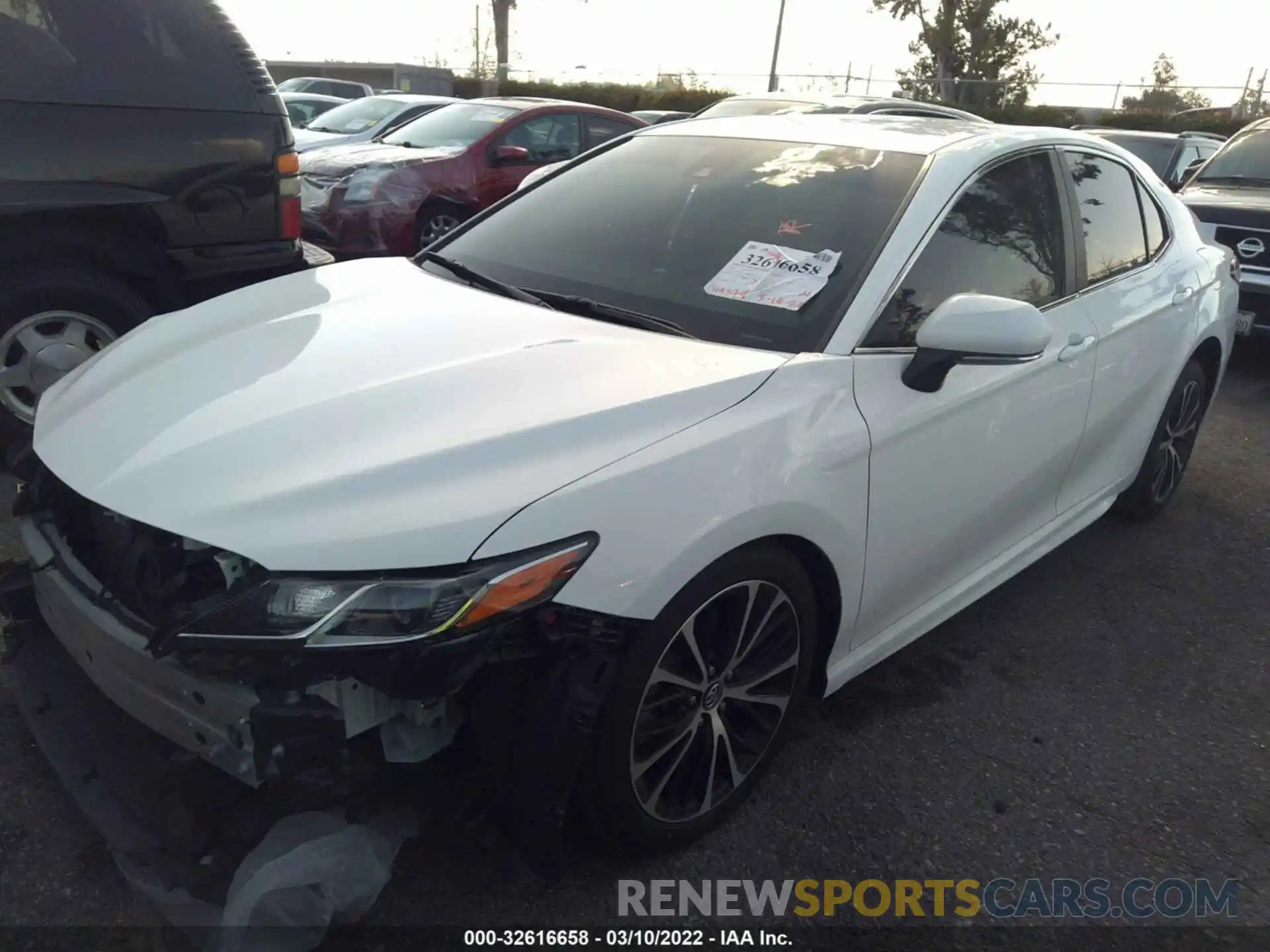 2 Photograph of a damaged car 4T1B11HK3KU280554 TOYOTA CAMRY 2019