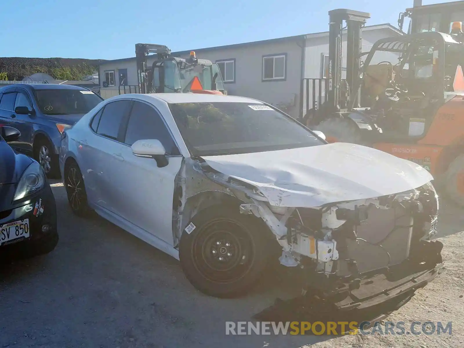 1 Photograph of a damaged car 4T1B11HK3KU281235 TOYOTA CAMRY 2019