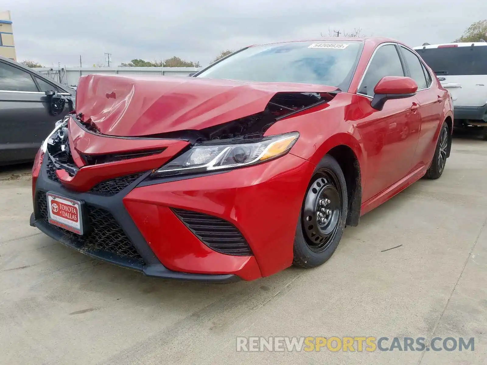 2 Photograph of a damaged car 4T1B11HK3KU282031 TOYOTA CAMRY 2019