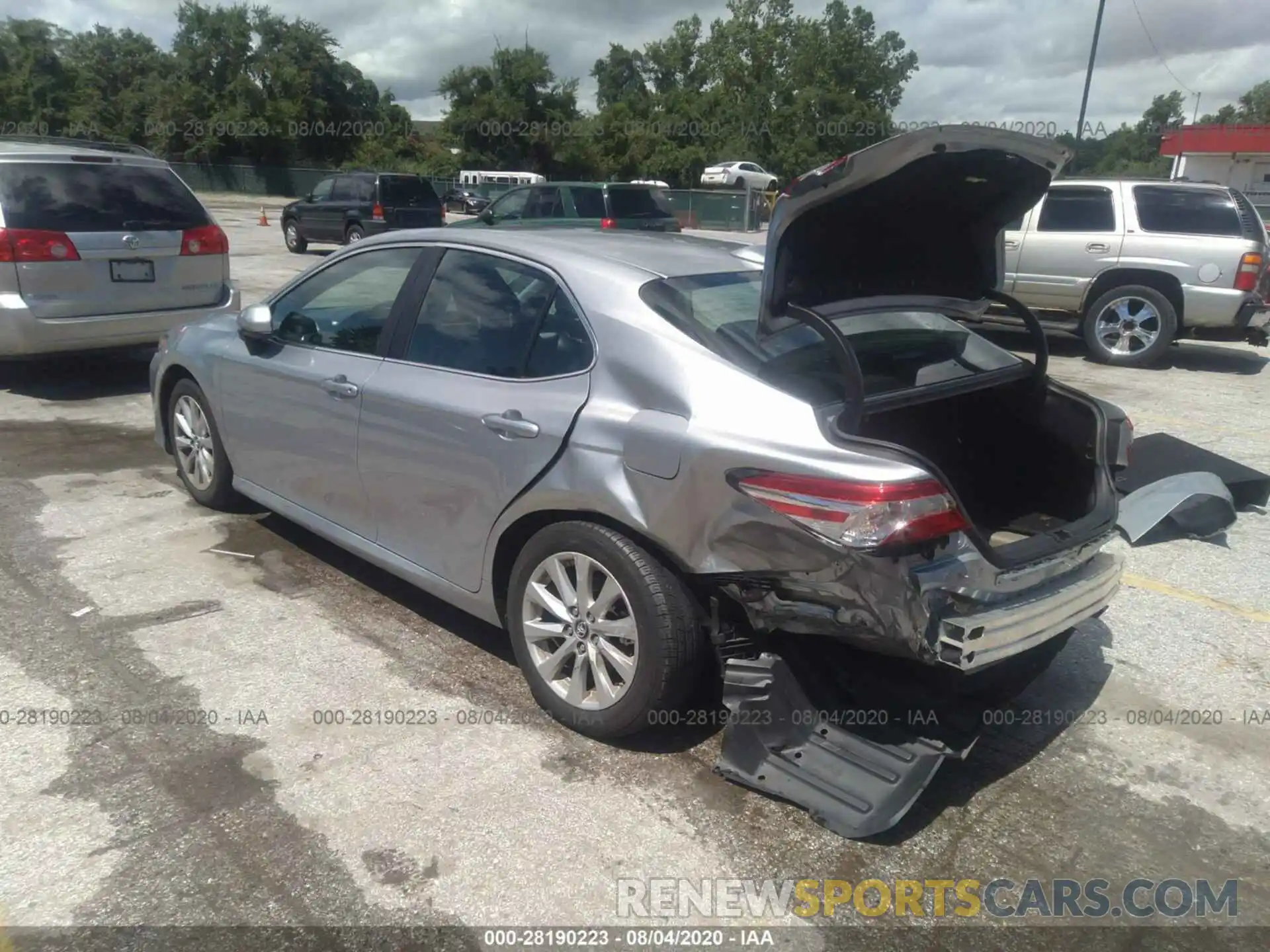 3 Photograph of a damaged car 4T1B11HK3KU285348 TOYOTA CAMRY 2019