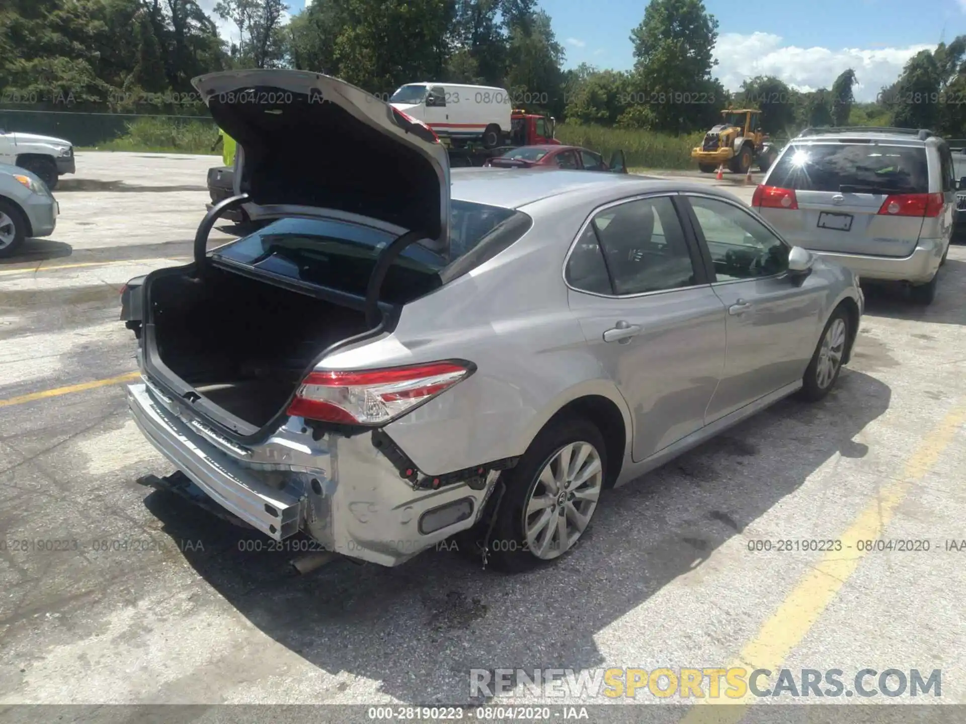 4 Photograph of a damaged car 4T1B11HK3KU285348 TOYOTA CAMRY 2019