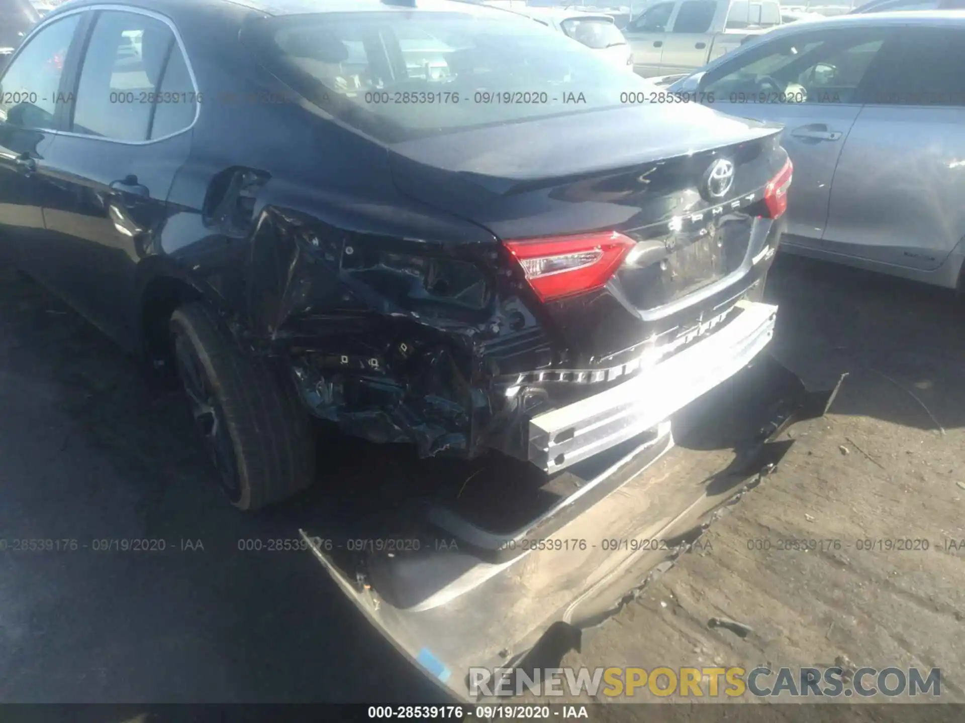 6 Photograph of a damaged car 4T1B11HK3KU285513 TOYOTA CAMRY 2019