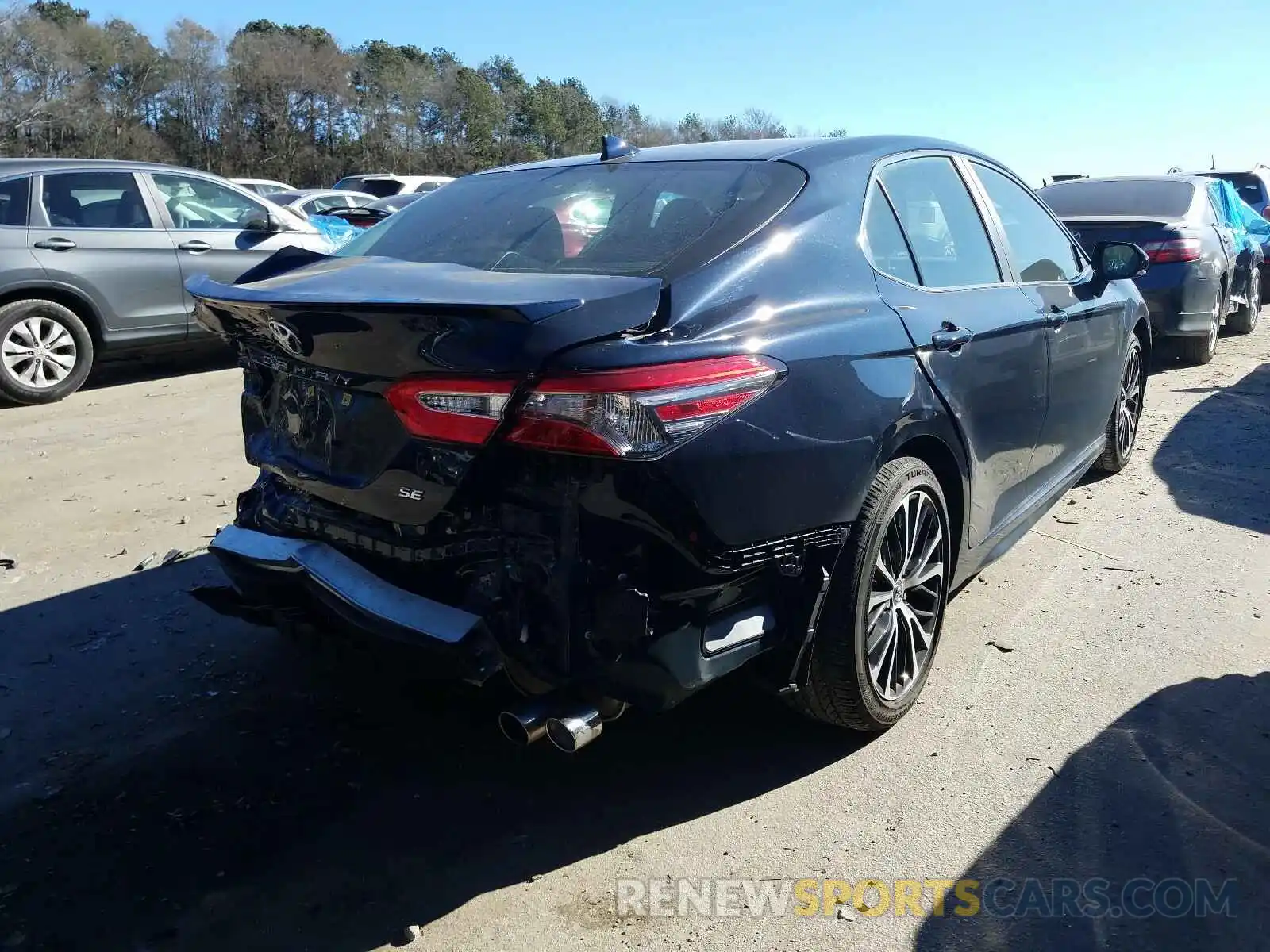 4 Photograph of a damaged car 4T1B11HK3KU286354 TOYOTA CAMRY 2019