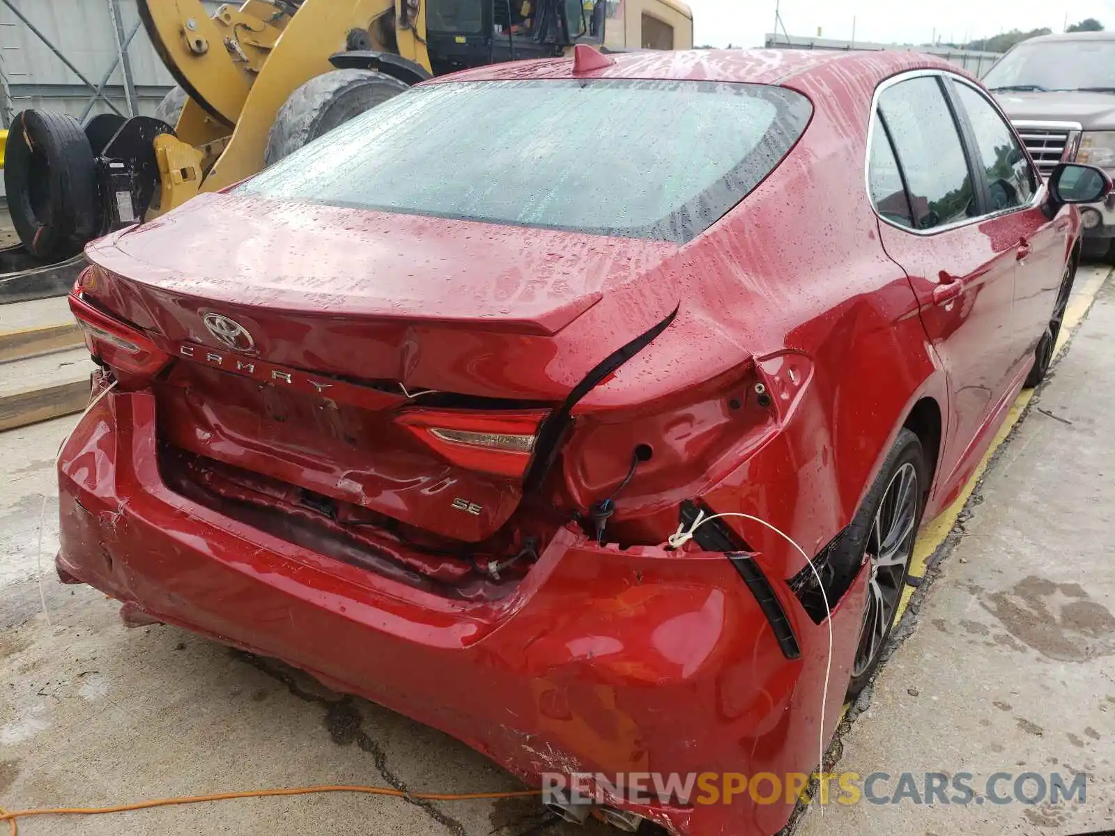 4 Photograph of a damaged car 4T1B11HK3KU288217 TOYOTA CAMRY 2019