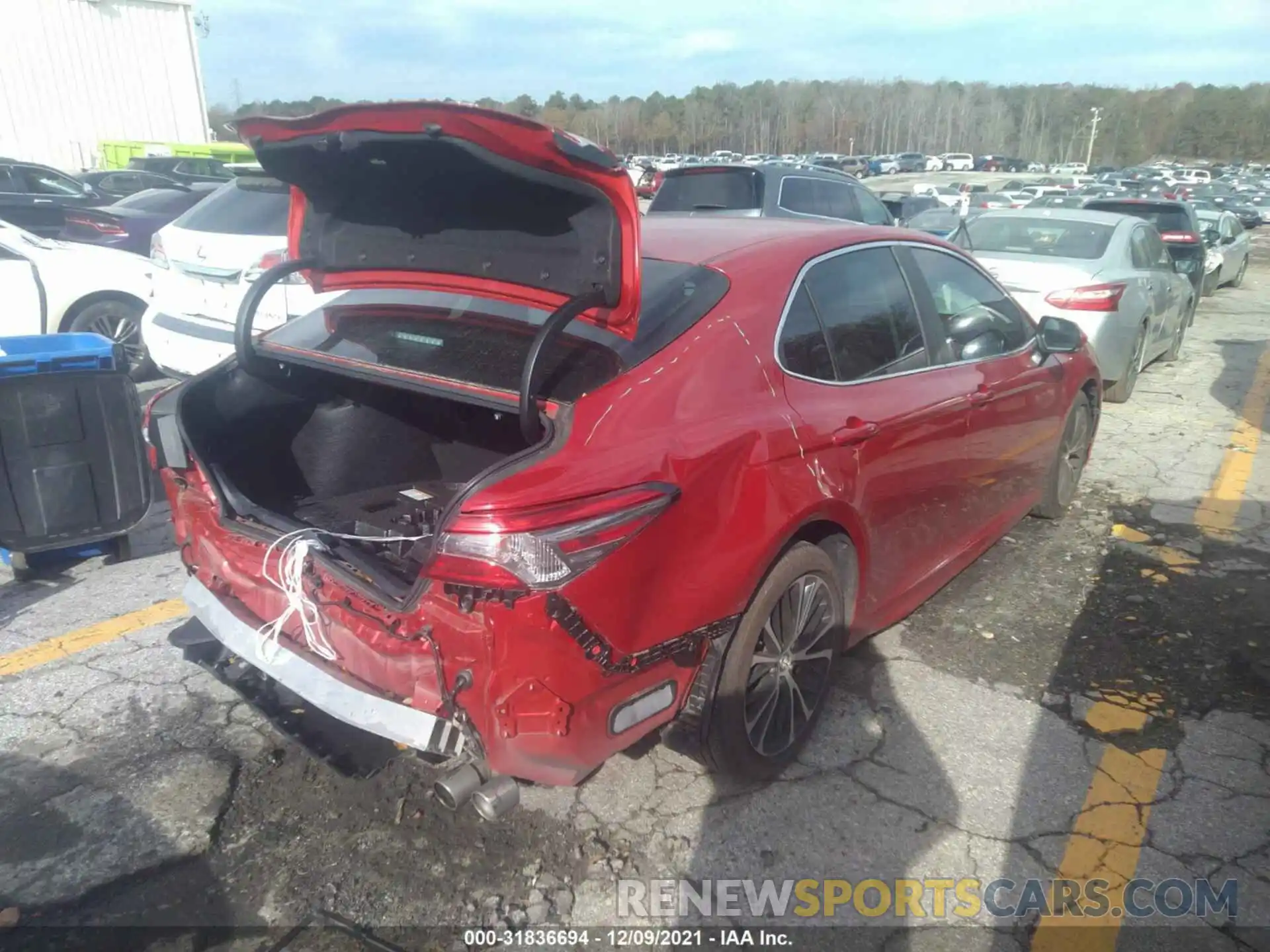 4 Photograph of a damaged car 4T1B11HK3KU289271 TOYOTA CAMRY 2019