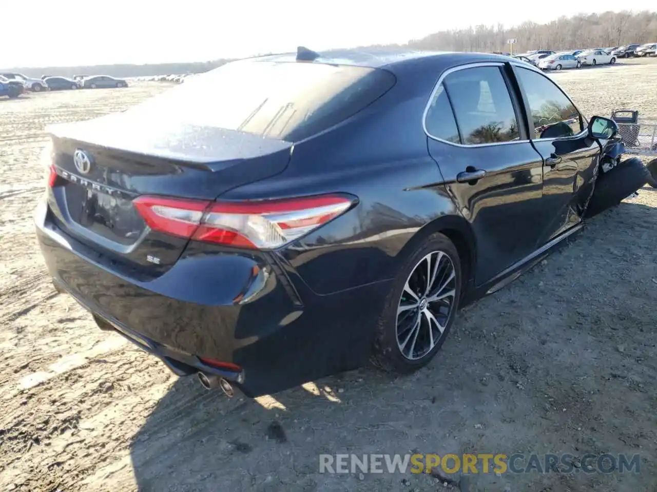 4 Photograph of a damaged car 4T1B11HK3KU290114 TOYOTA CAMRY 2019