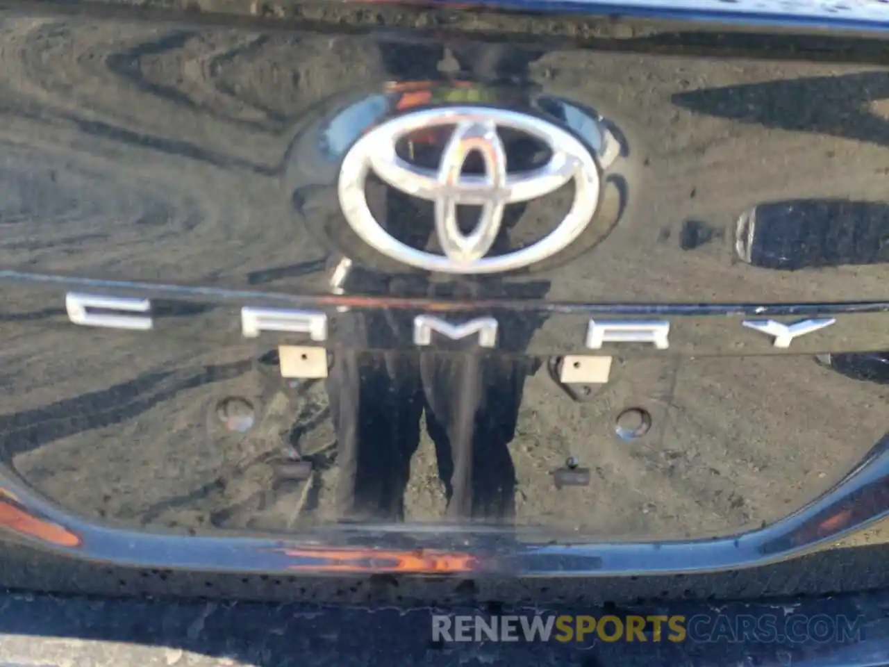 9 Photograph of a damaged car 4T1B11HK3KU290114 TOYOTA CAMRY 2019