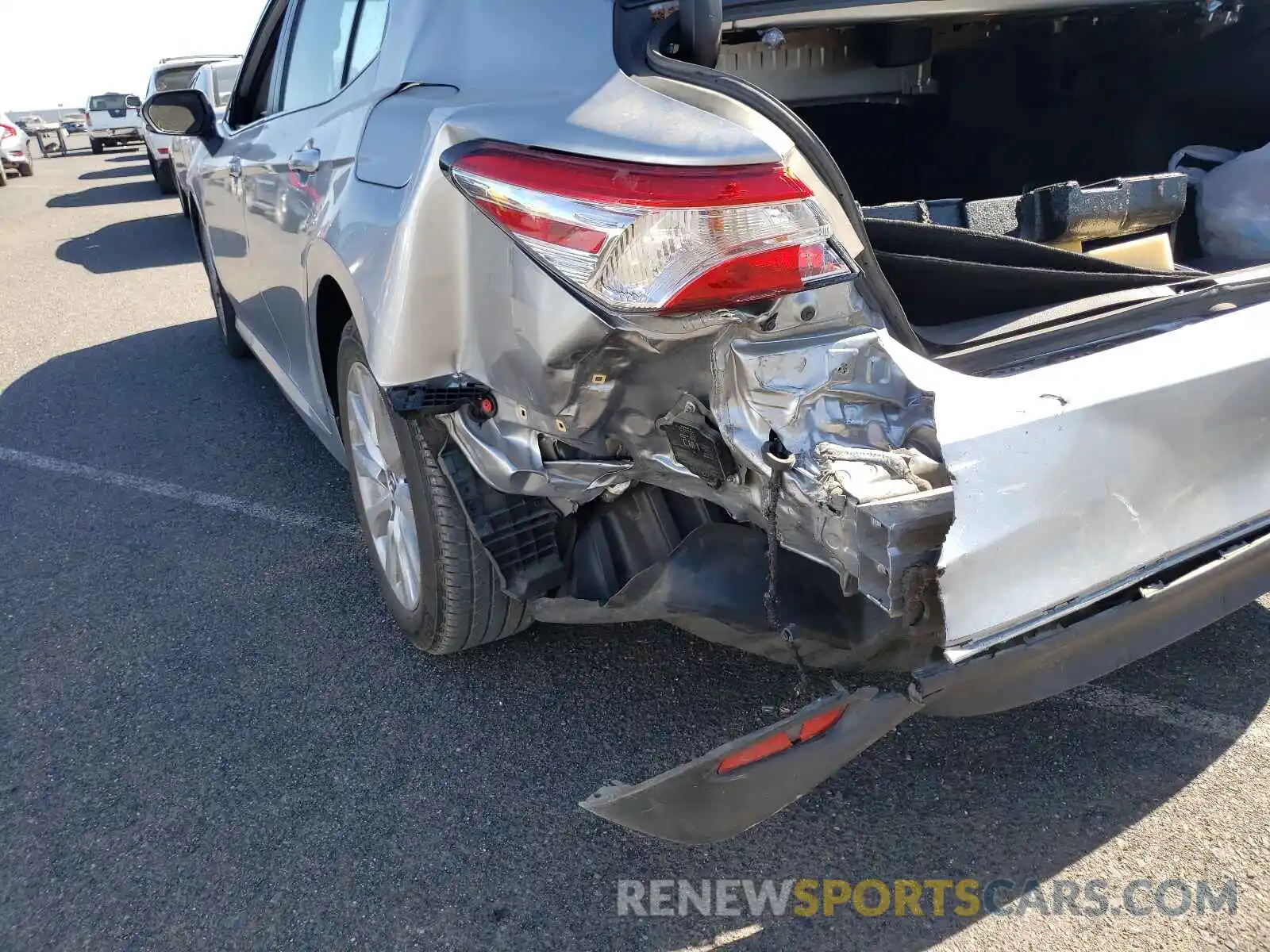 9 Photograph of a damaged car 4T1B11HK3KU290209 TOYOTA CAMRY 2019