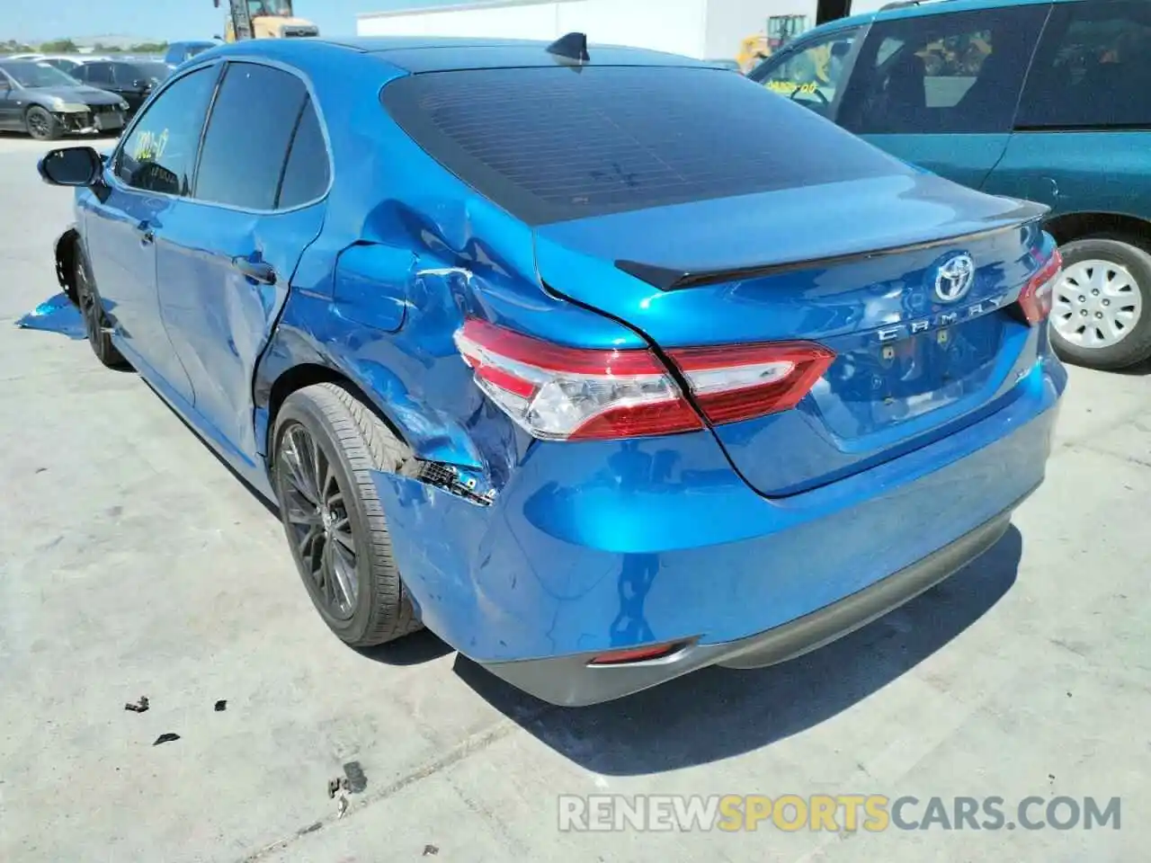 3 Photograph of a damaged car 4T1B11HK3KU290453 TOYOTA CAMRY 2019