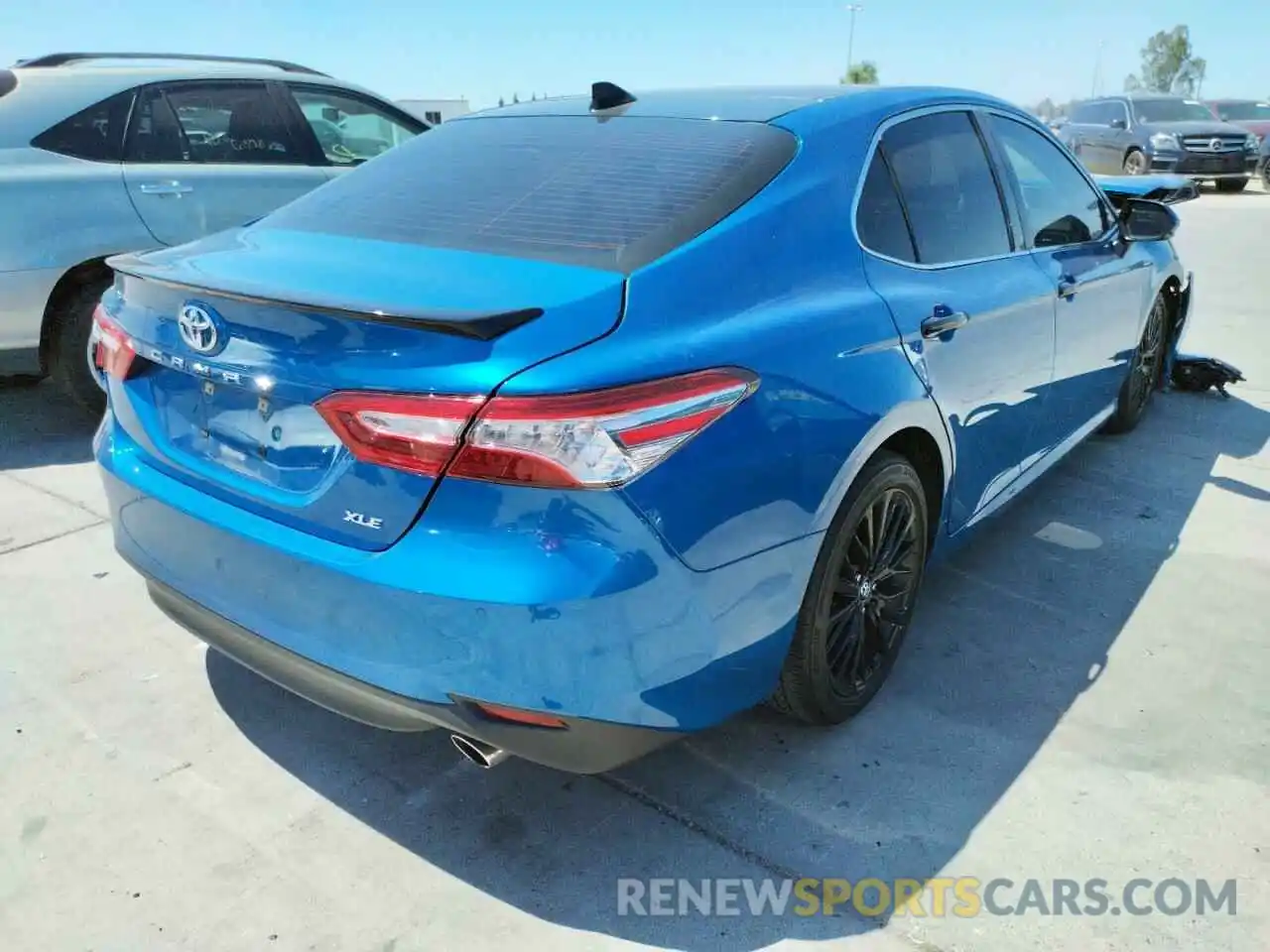 4 Photograph of a damaged car 4T1B11HK3KU290453 TOYOTA CAMRY 2019