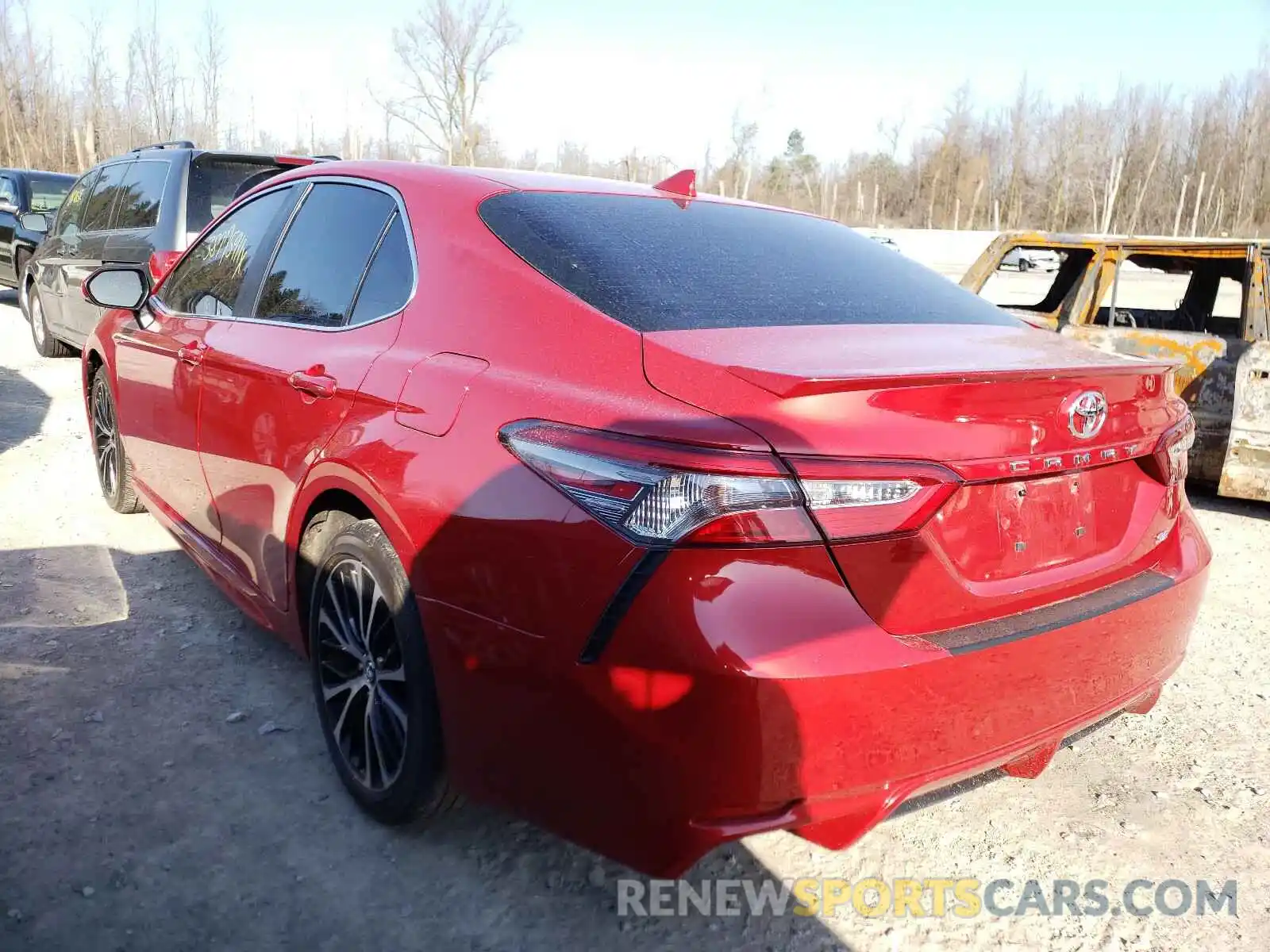 3 Photograph of a damaged car 4T1B11HK3KU292428 TOYOTA CAMRY 2019