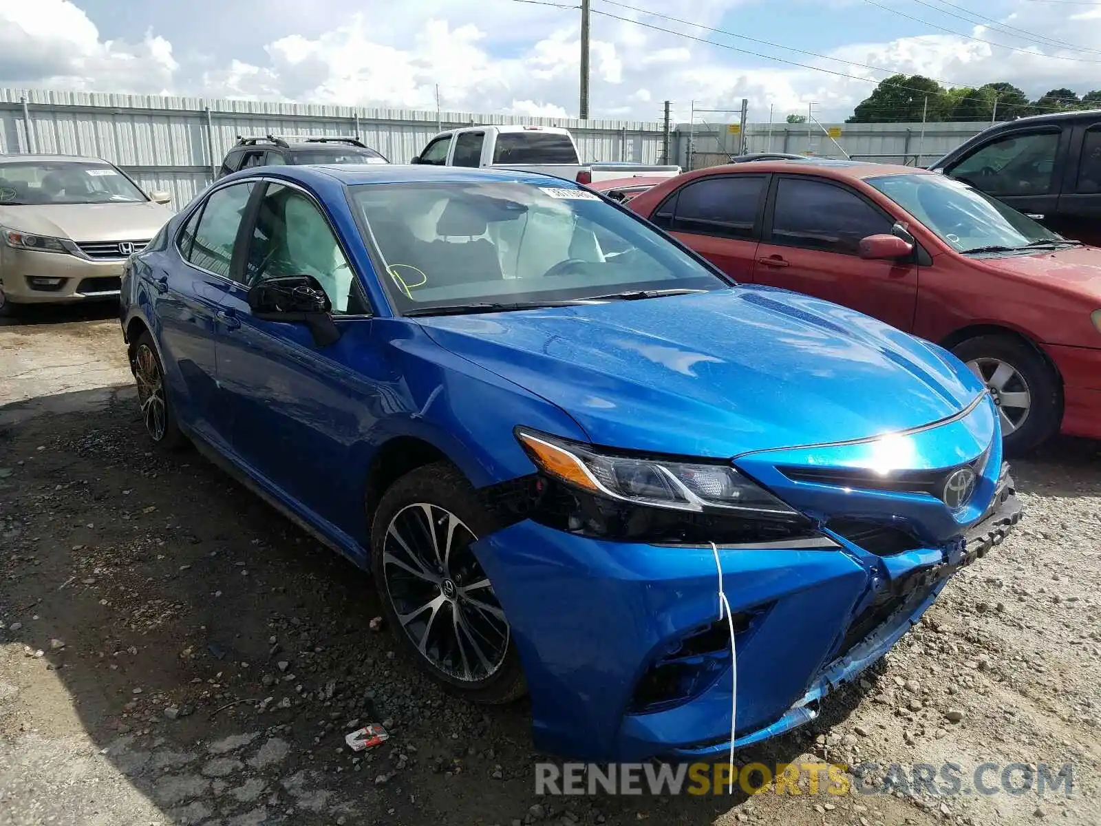 1 Photograph of a damaged car 4T1B11HK3KU294034 TOYOTA CAMRY 2019