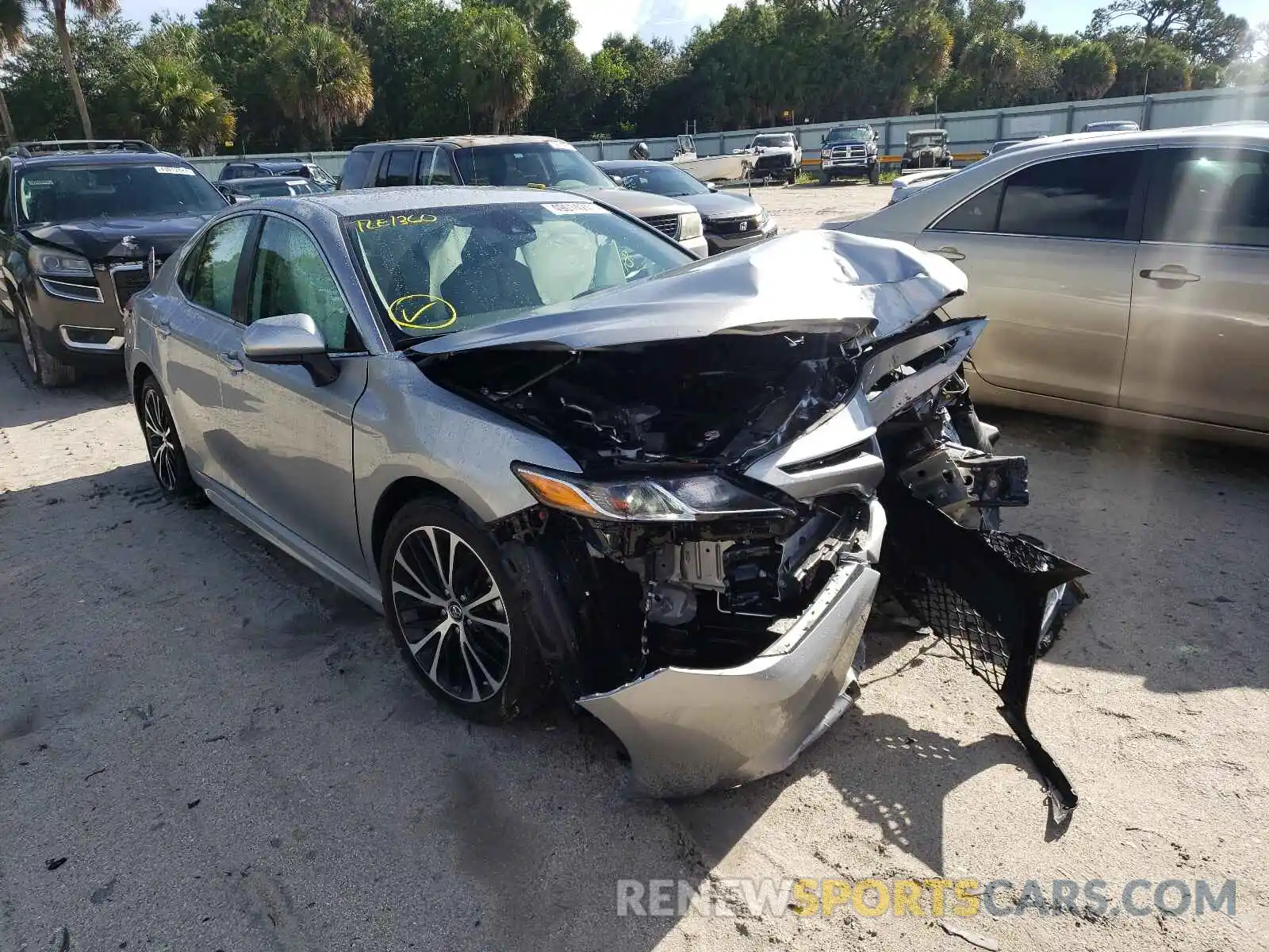 1 Photograph of a damaged car 4T1B11HK3KU295104 TOYOTA CAMRY 2019