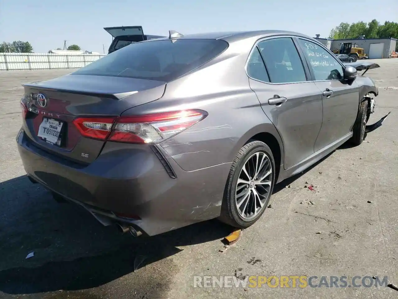 4 Photograph of a damaged car 4T1B11HK3KU295121 TOYOTA CAMRY 2019