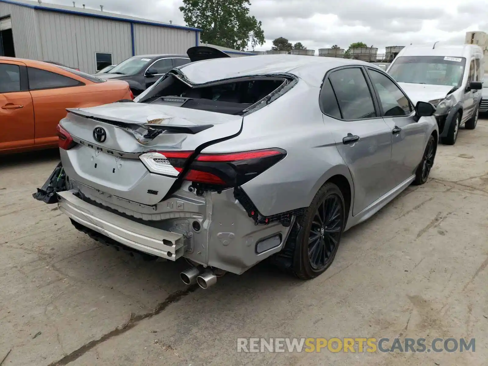 4 Photograph of a damaged car 4T1B11HK3KU299248 TOYOTA CAMRY 2019