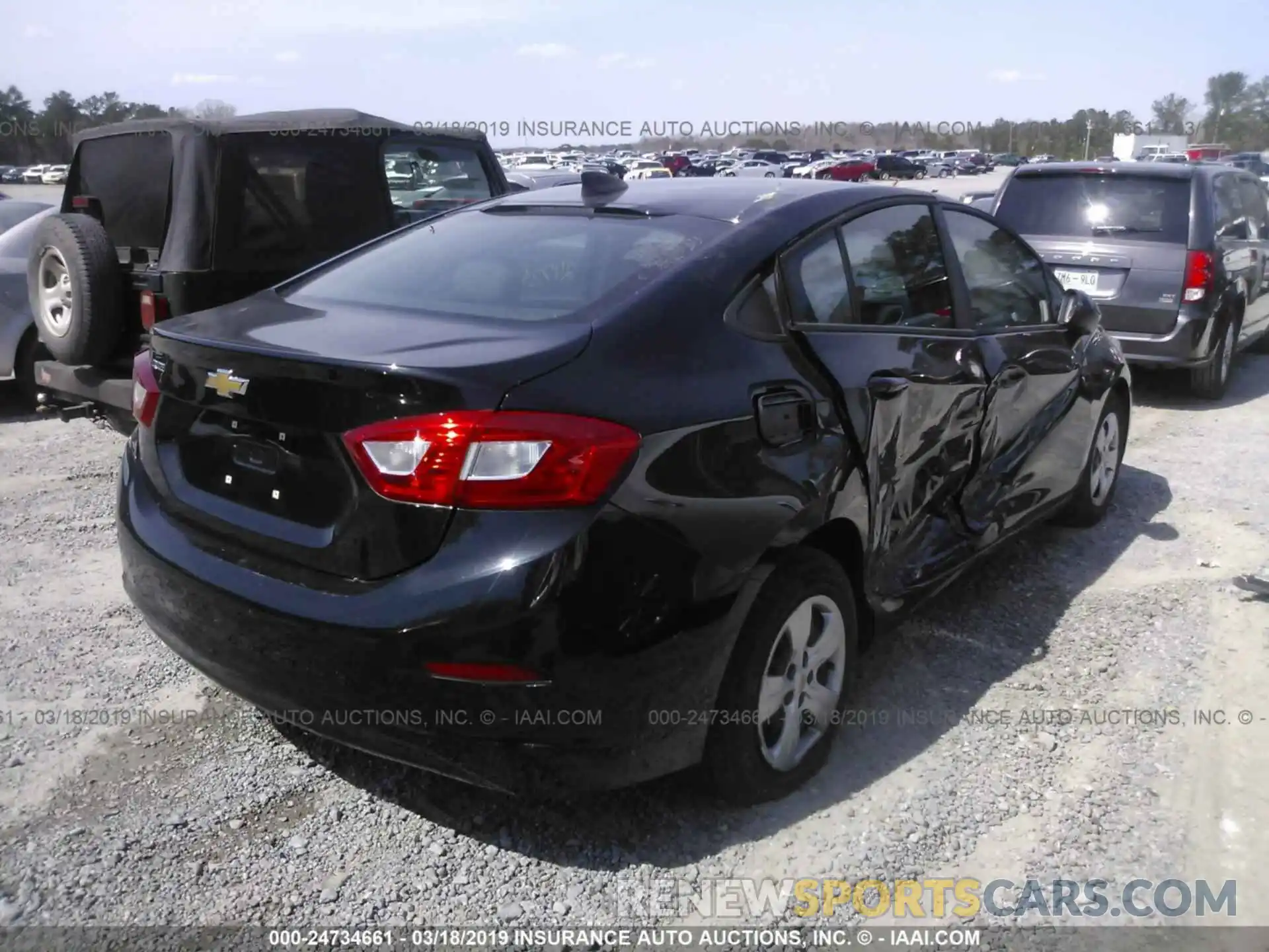 4 Photograph of a damaged car 4T1B11HK3KU681280 TOYOTA CAMRY 2019