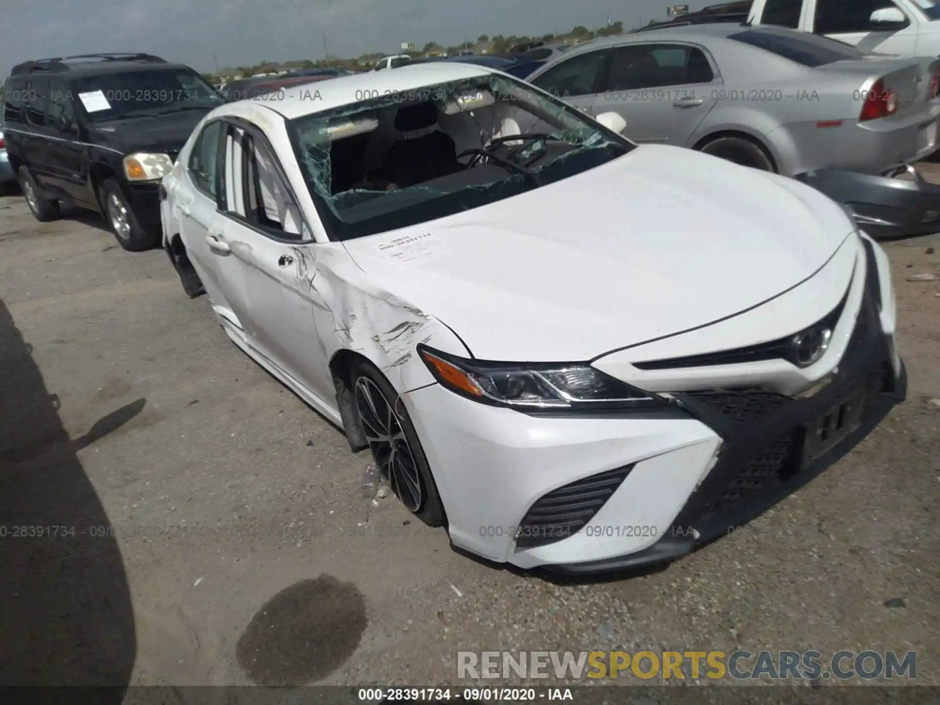 1 Photograph of a damaged car 4T1B11HK3KU682784 TOYOTA CAMRY 2019