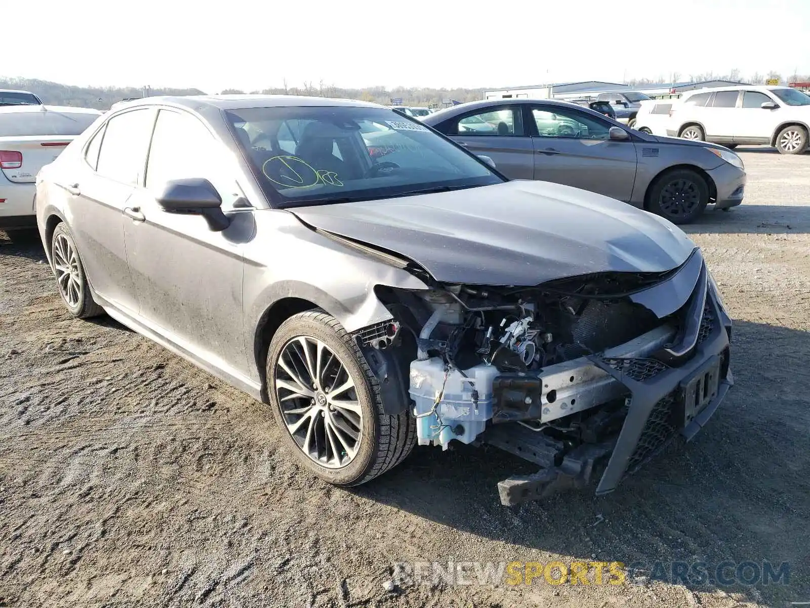 1 Photograph of a damaged car 4T1B11HK3KU682901 TOYOTA CAMRY 2019