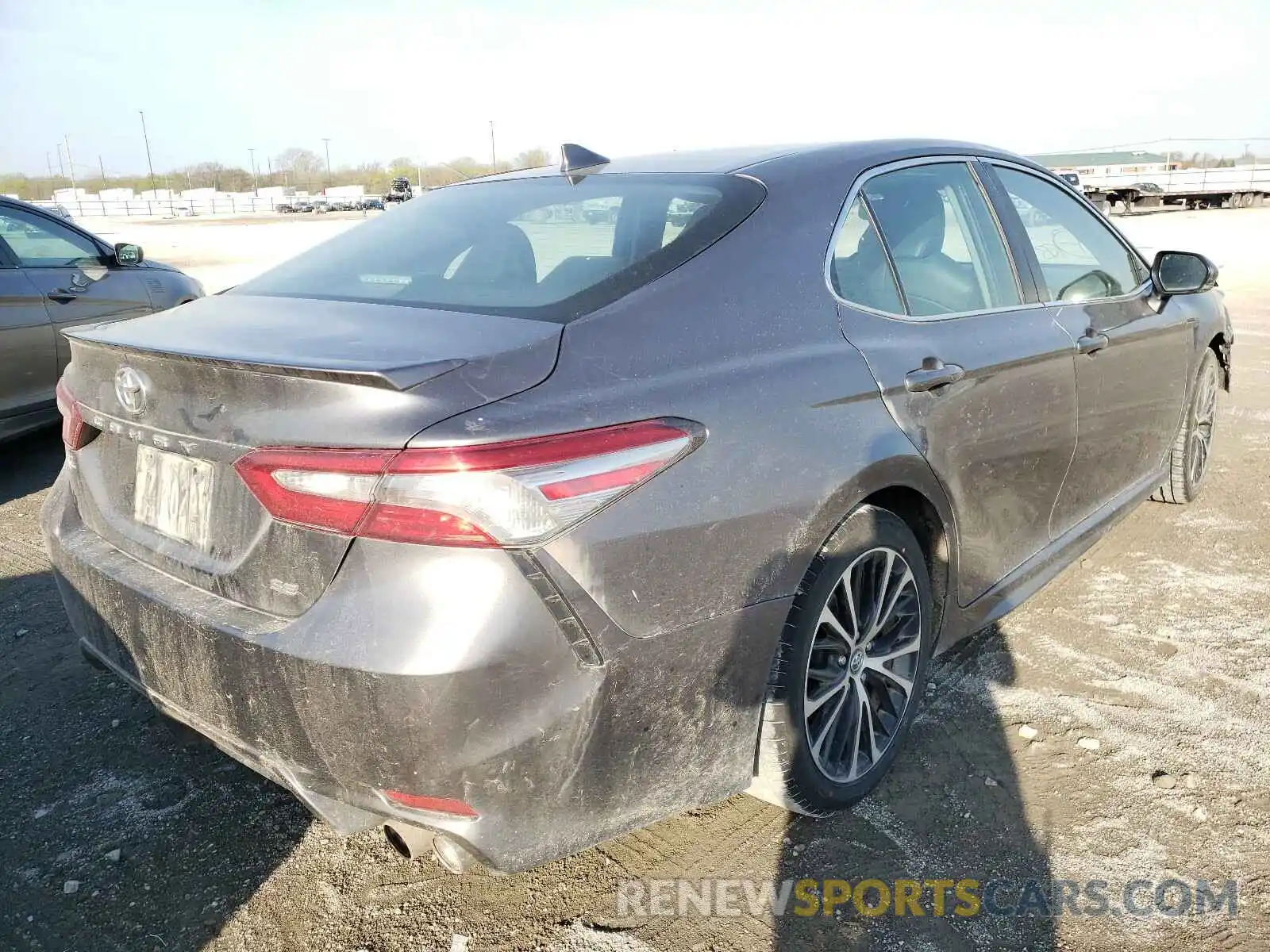 4 Photograph of a damaged car 4T1B11HK3KU682901 TOYOTA CAMRY 2019