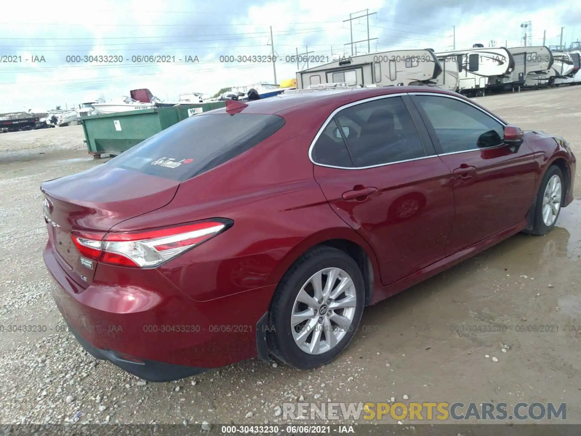 4 Photograph of a damaged car 4T1B11HK3KU683501 TOYOTA CAMRY 2019