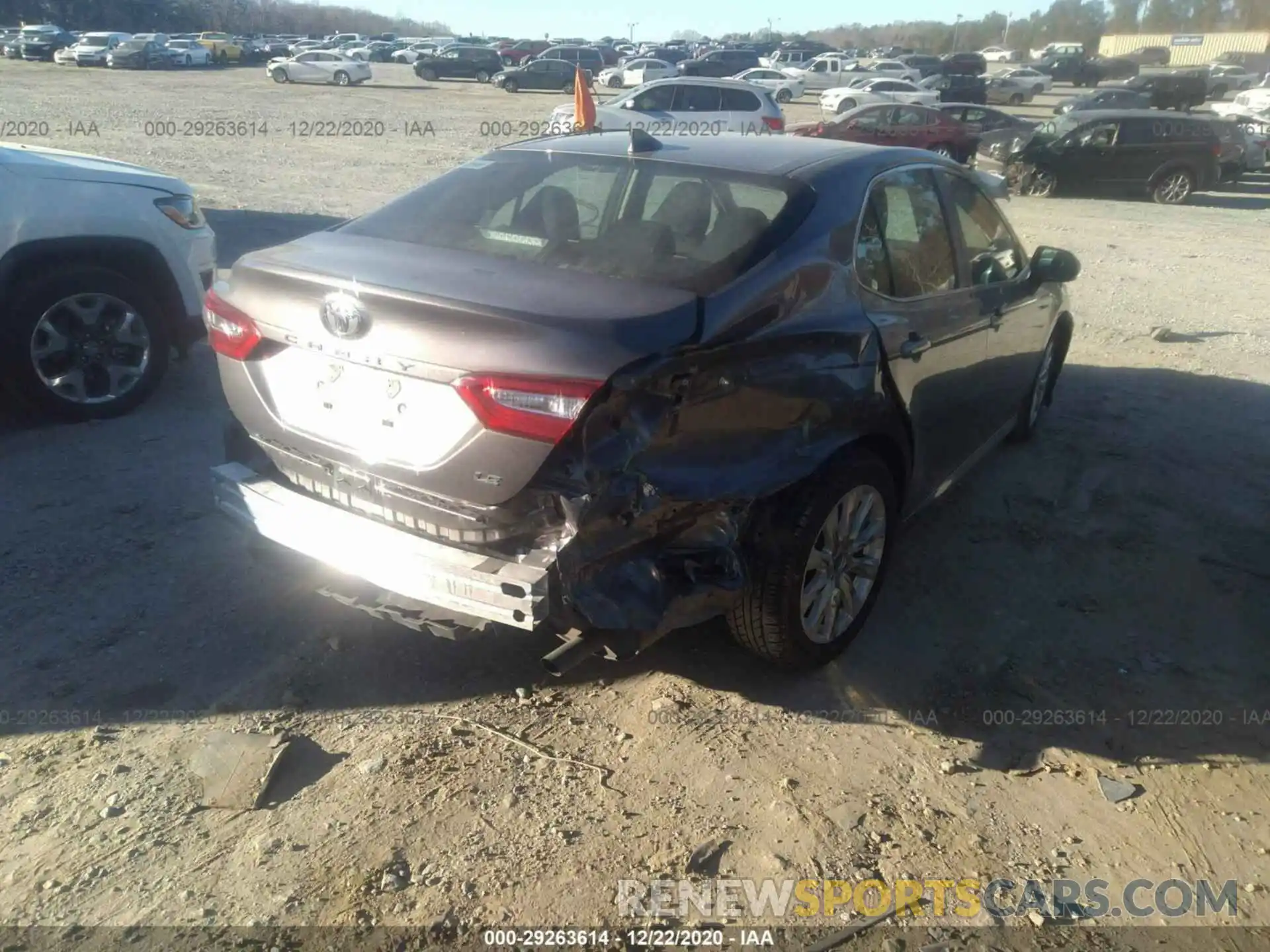 4 Photograph of a damaged car 4T1B11HK3KU685166 TOYOTA CAMRY 2019