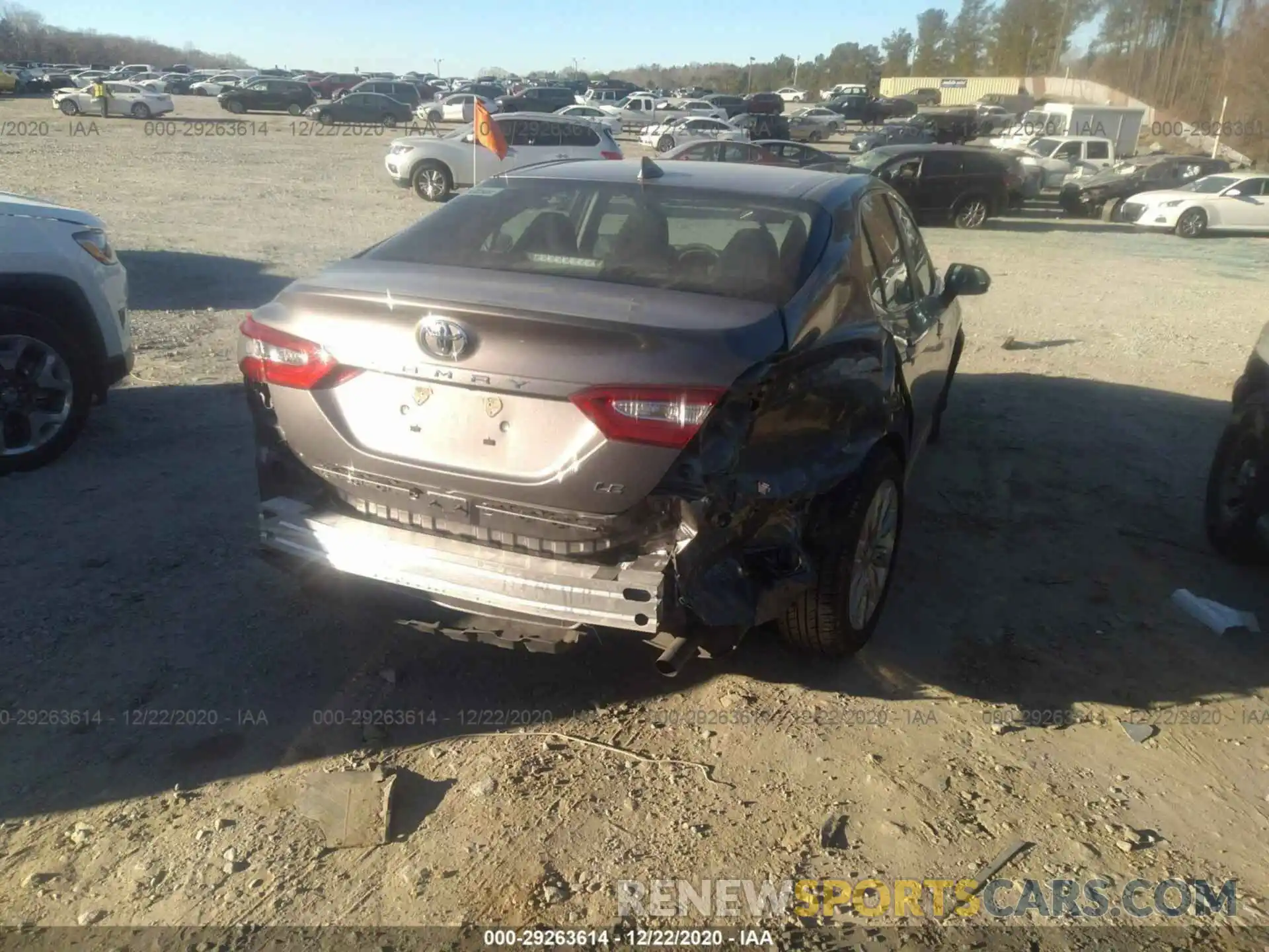 6 Photograph of a damaged car 4T1B11HK3KU685166 TOYOTA CAMRY 2019