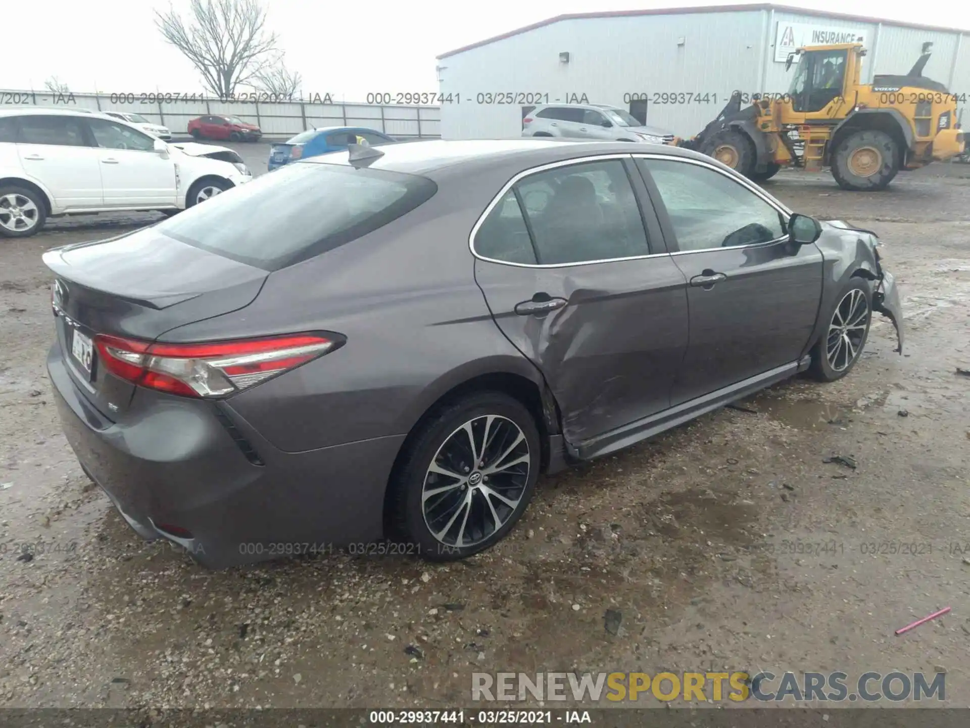 4 Photograph of a damaged car 4T1B11HK3KU685457 TOYOTA CAMRY 2019