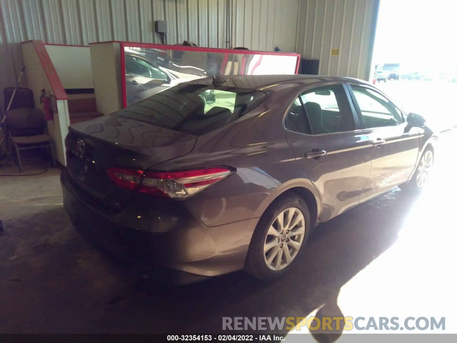 4 Photograph of a damaged car 4T1B11HK3KU685913 TOYOTA CAMRY 2019