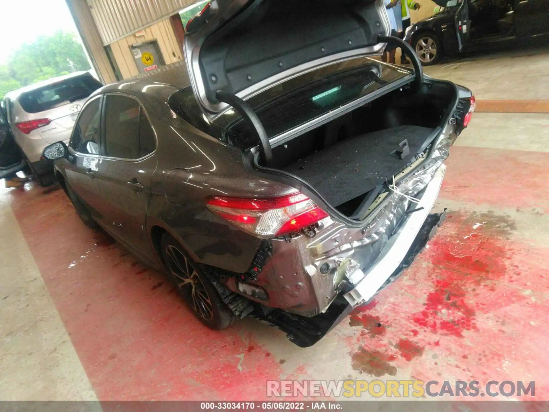 3 Photograph of a damaged car 4T1B11HK3KU685992 TOYOTA CAMRY 2019