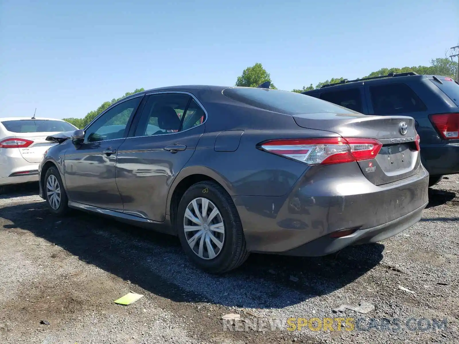 3 Photograph of a damaged car 4T1B11HK3KU687824 TOYOTA CAMRY 2019