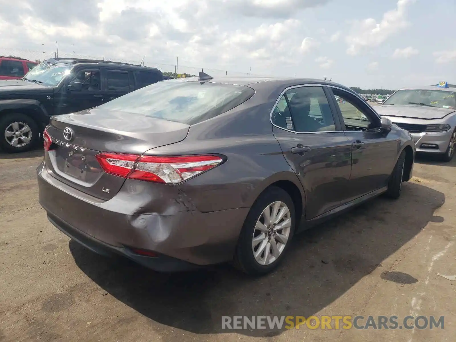 4 Photograph of a damaged car 4T1B11HK3KU688262 TOYOTA CAMRY 2019