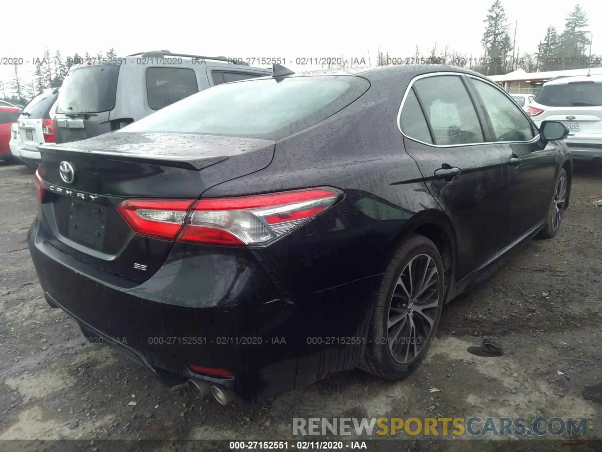 4 Photograph of a damaged car 4T1B11HK3KU688648 TOYOTA CAMRY 2019