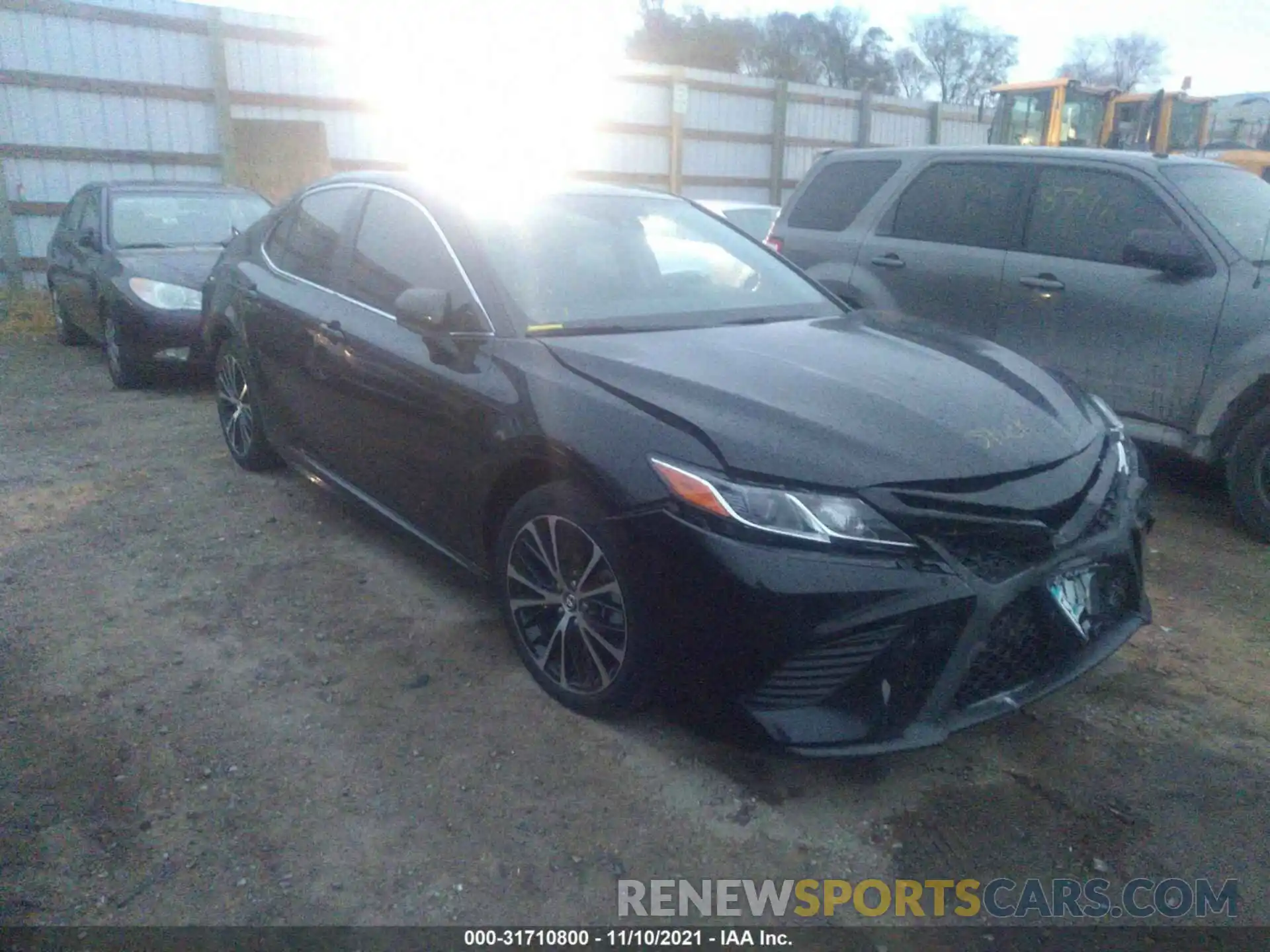 1 Photograph of a damaged car 4T1B11HK3KU688889 TOYOTA CAMRY 2019