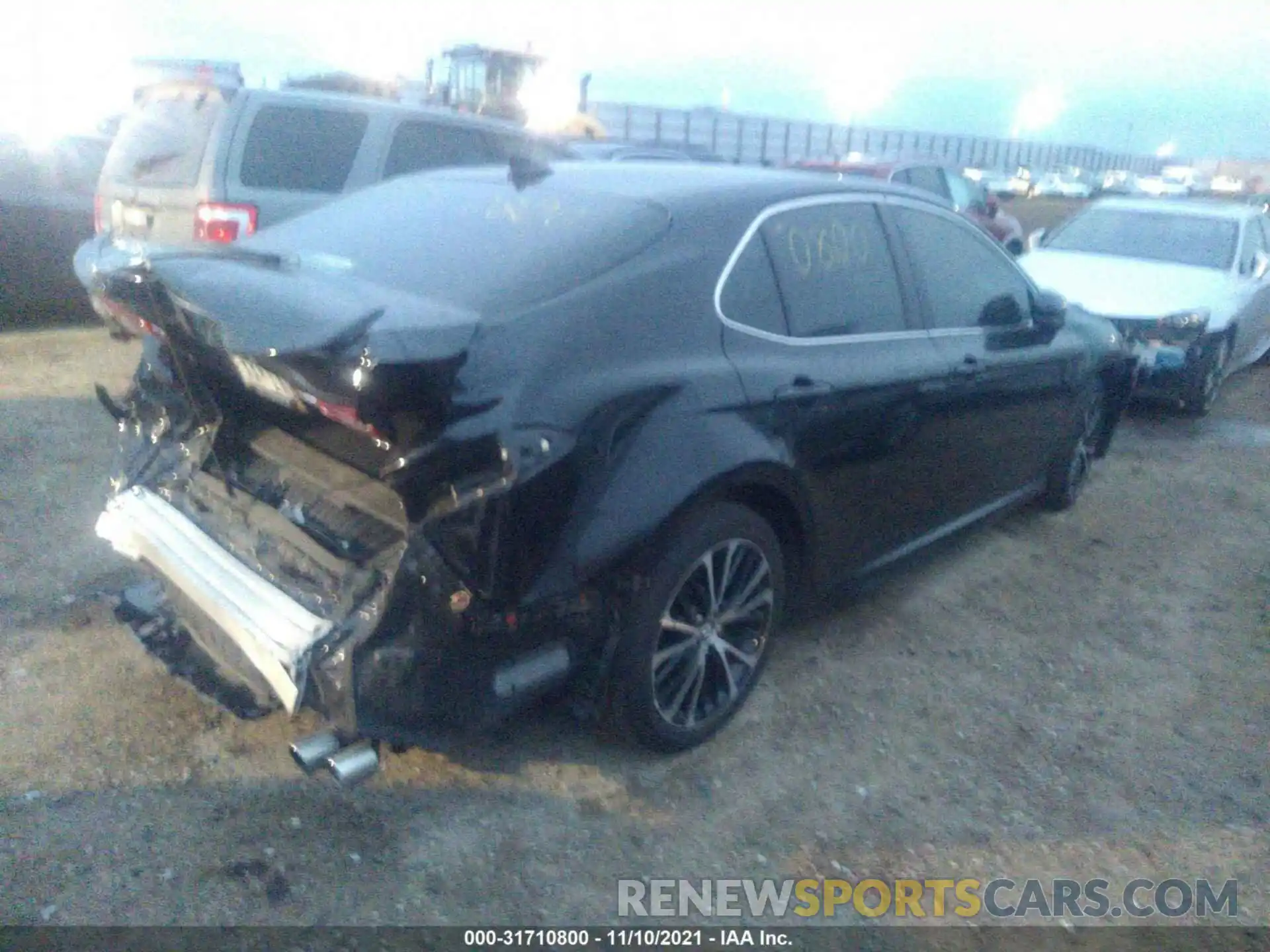 4 Photograph of a damaged car 4T1B11HK3KU688889 TOYOTA CAMRY 2019