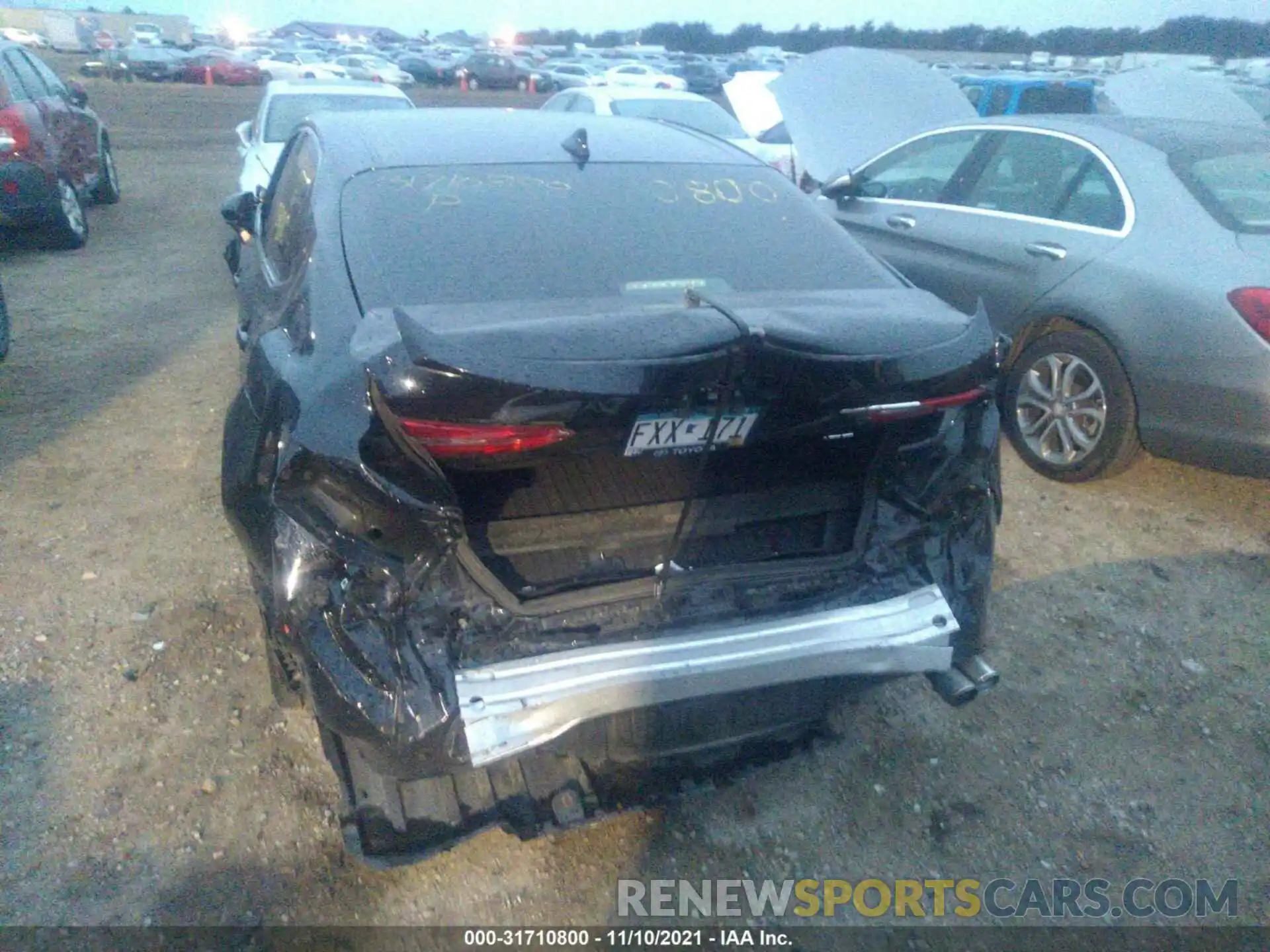 6 Photograph of a damaged car 4T1B11HK3KU688889 TOYOTA CAMRY 2019