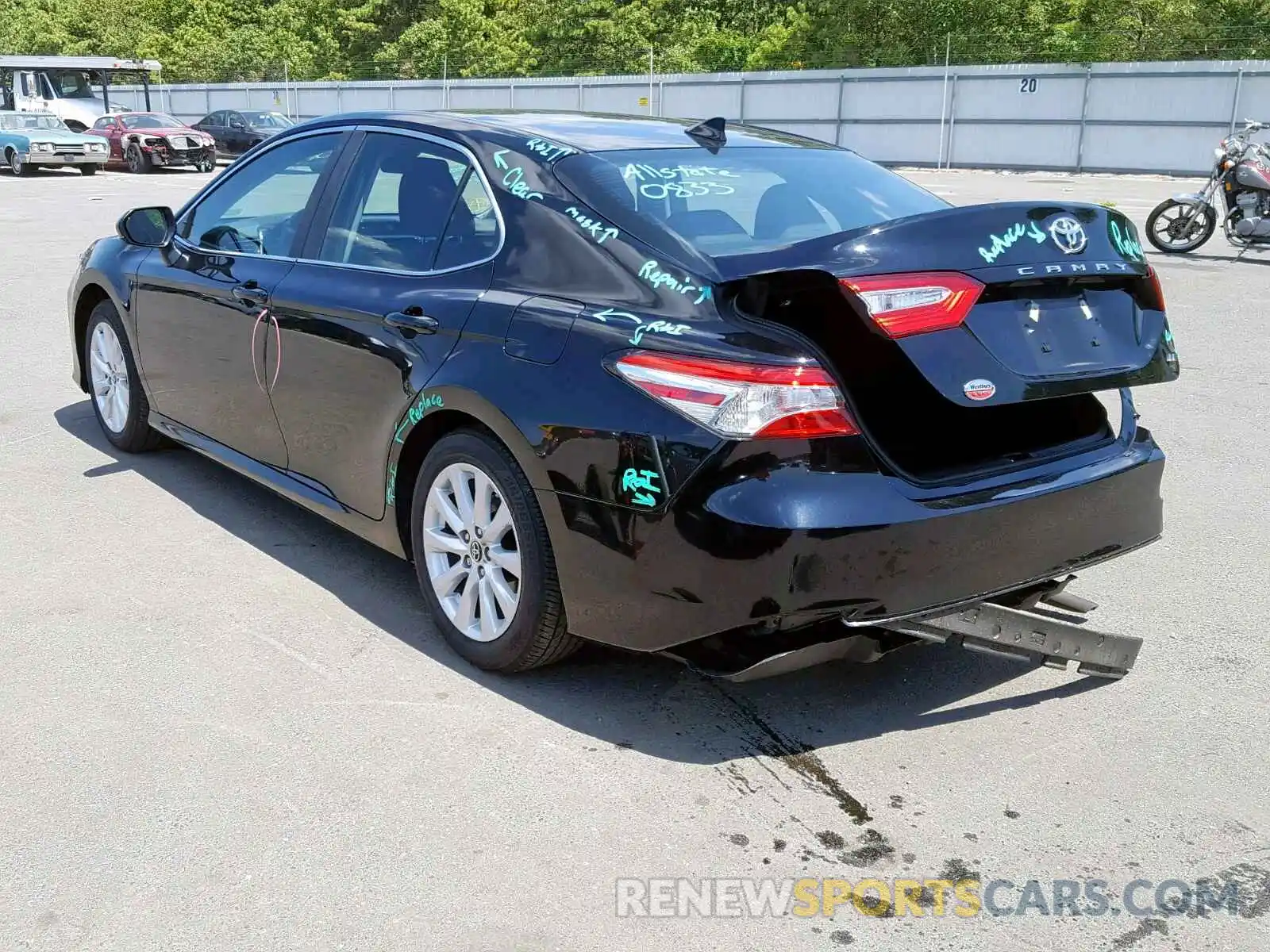 3 Photograph of a damaged car 4T1B11HK3KU690254 TOYOTA CAMRY 2019