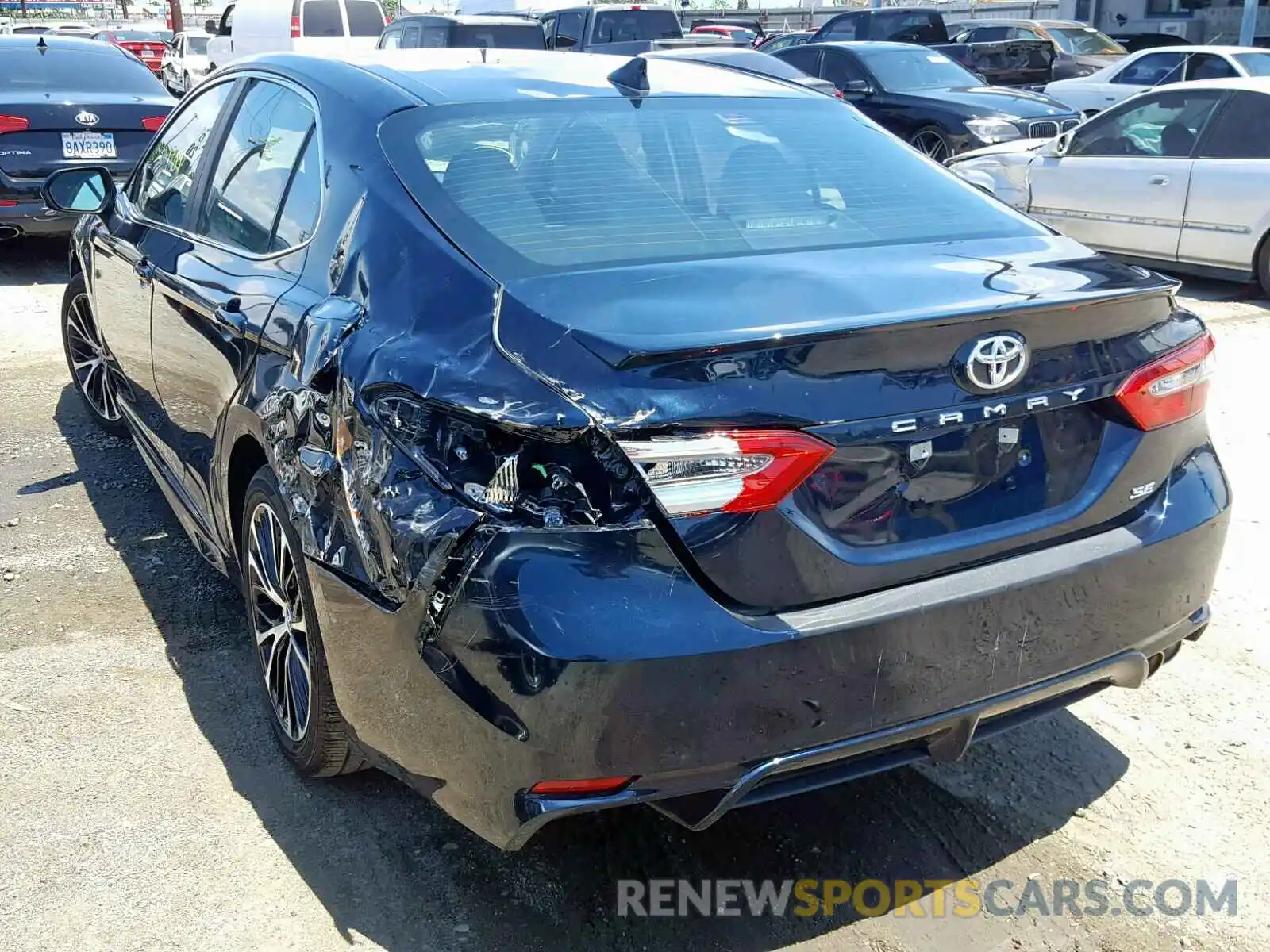 3 Photograph of a damaged car 4T1B11HK3KU690593 TOYOTA CAMRY 2019